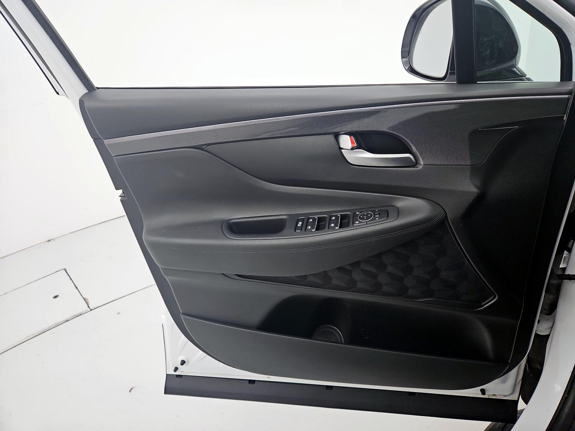 Thumbnail: 2023 Hyundai Santa Fe - 12