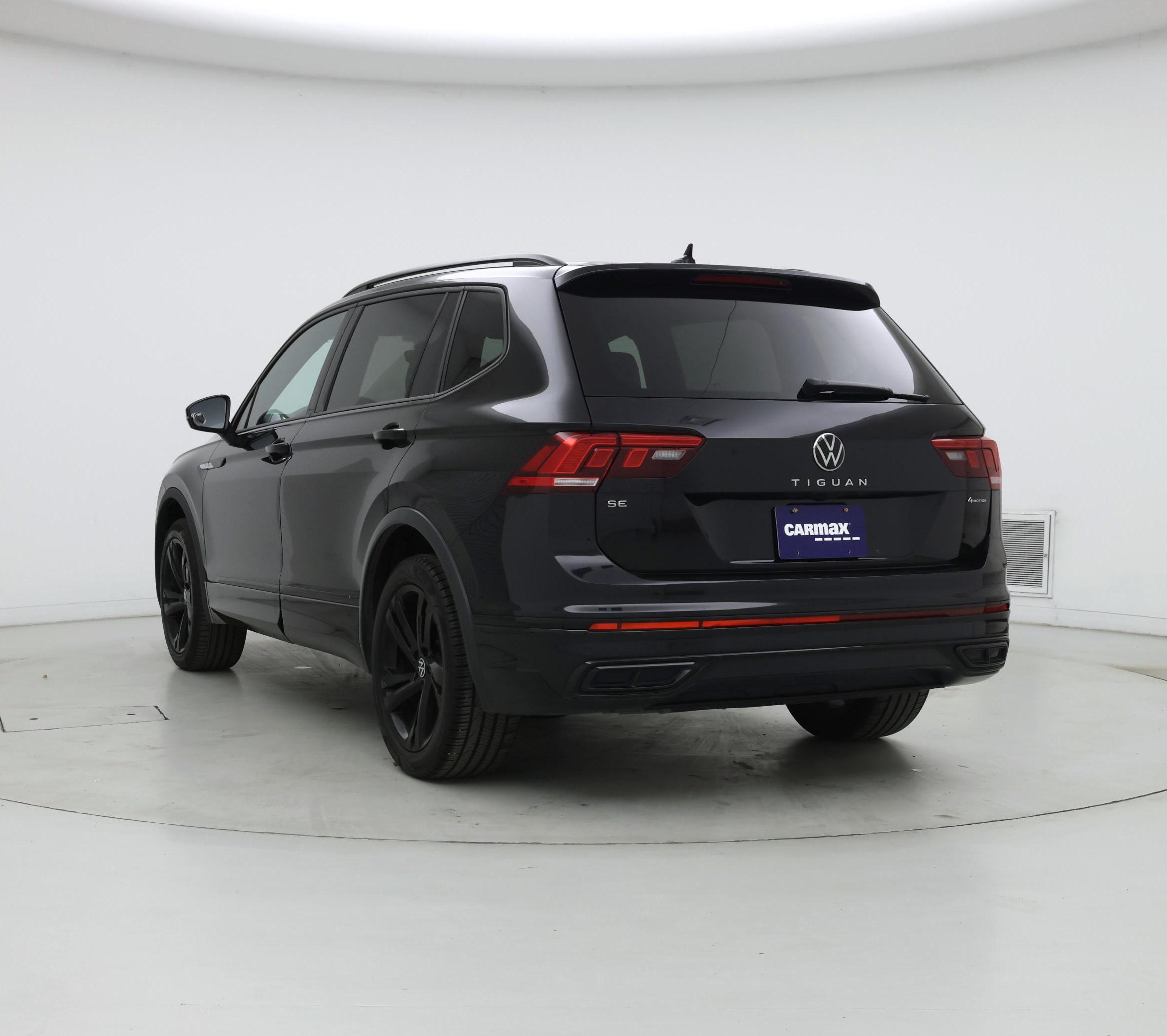 Thumbnail: 2023 Volkswagen Tiguan - 2