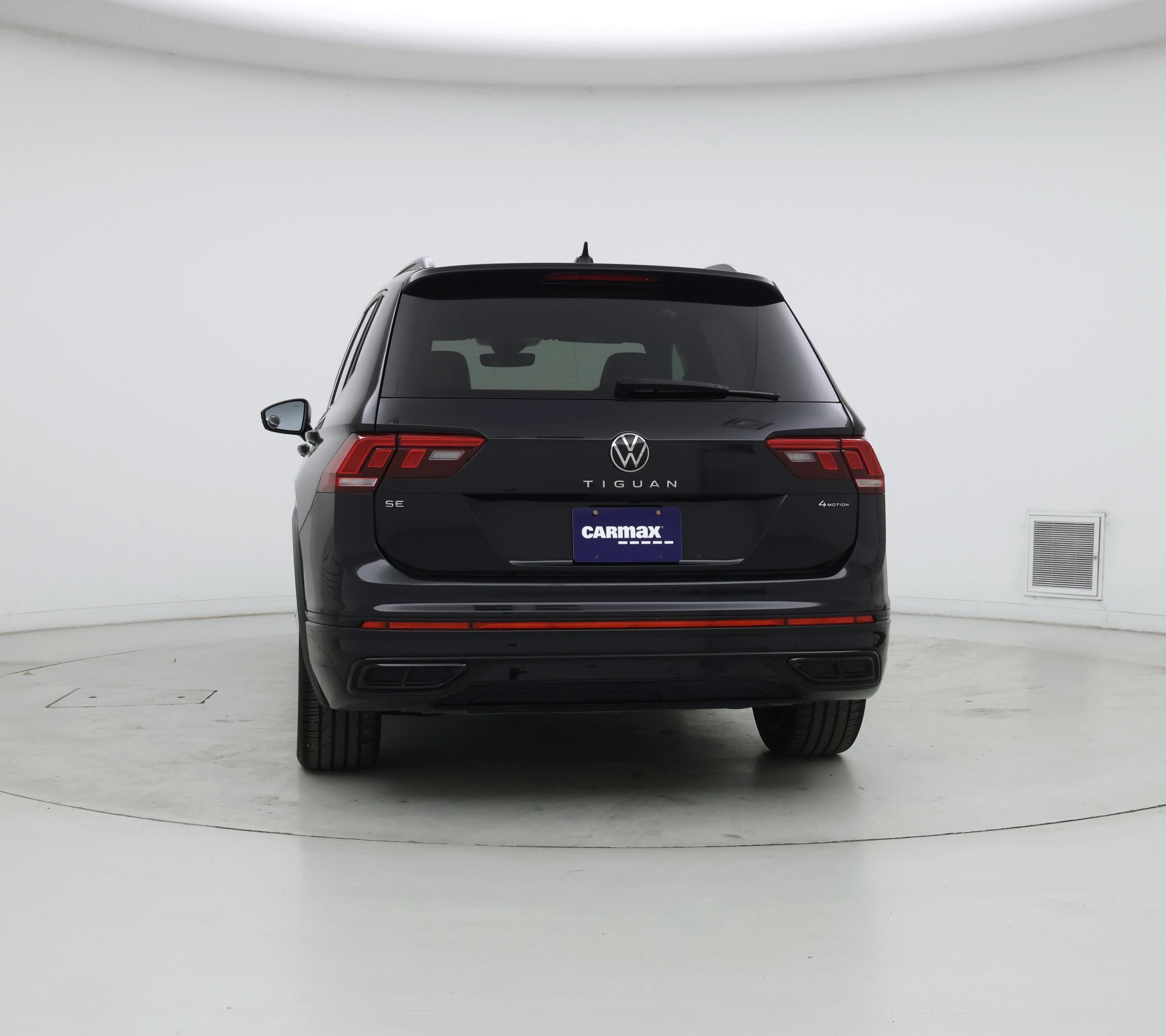 Thumbnail: 2023 Volkswagen Tiguan - 6