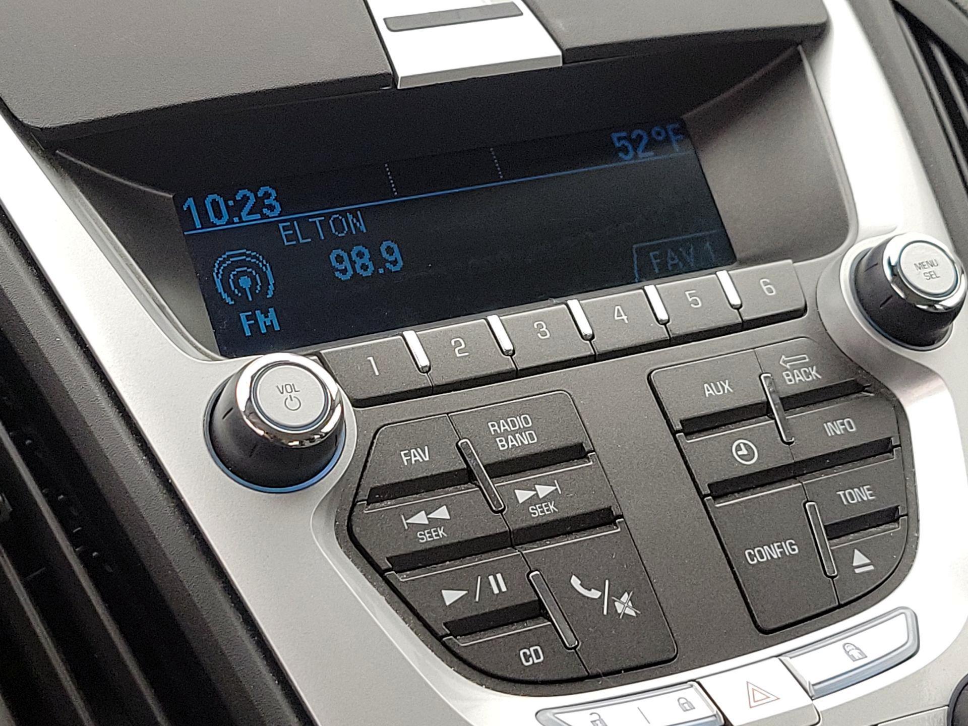 Thumbnail: 2015 Chevrolet Equinox - 14