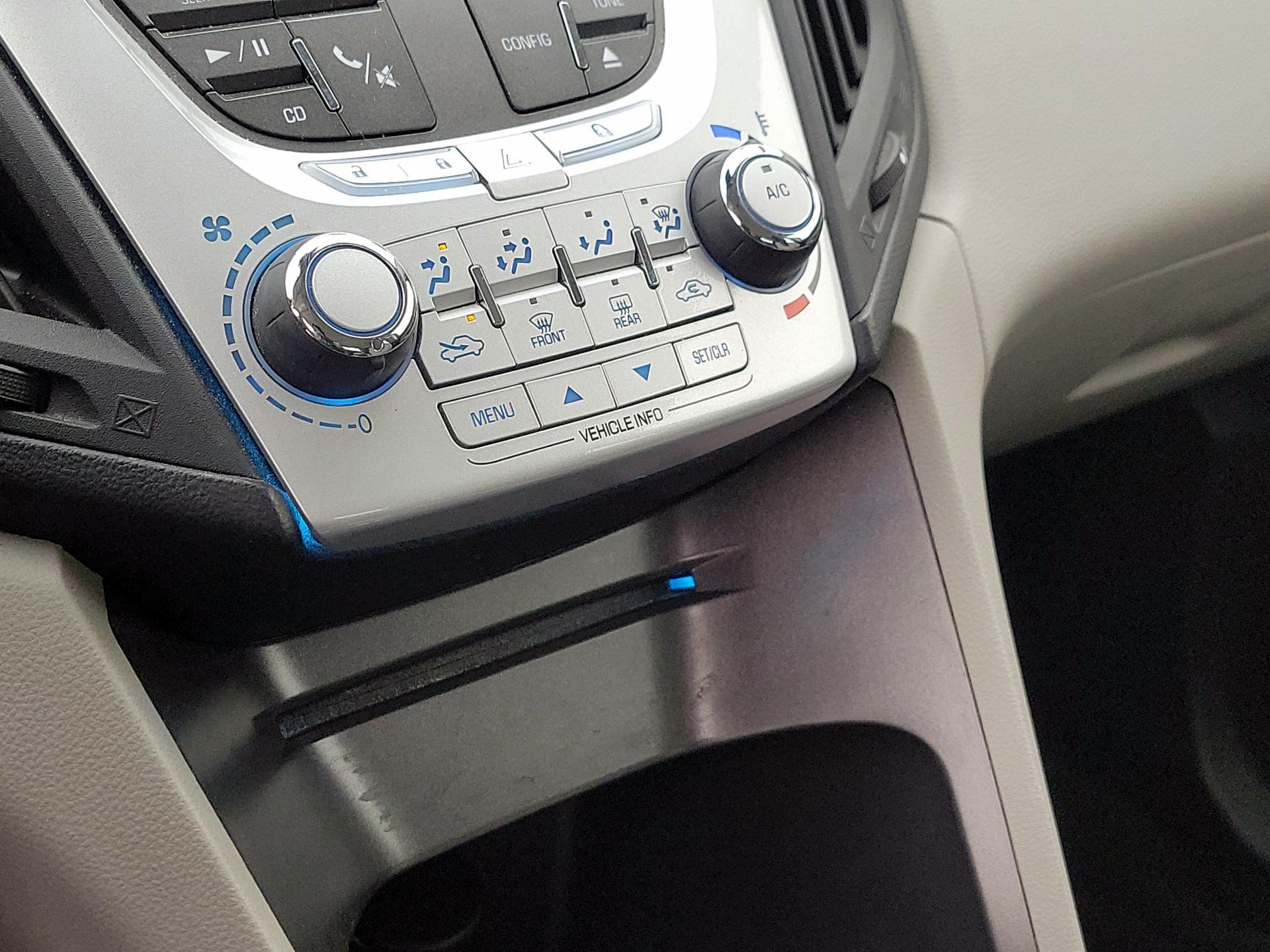 Thumbnail: 2015 Chevrolet Equinox - 15