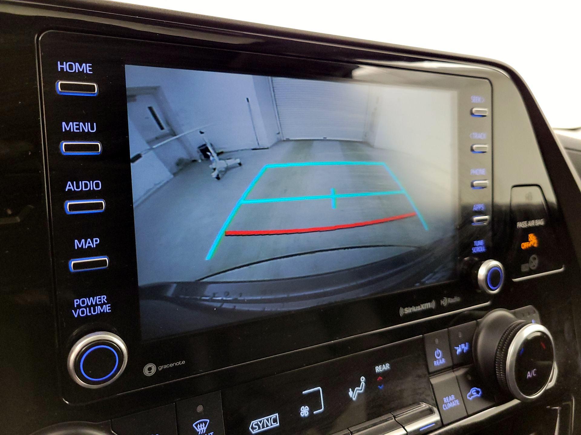 Thumbnail: 2021 Toyota Highlander - 15