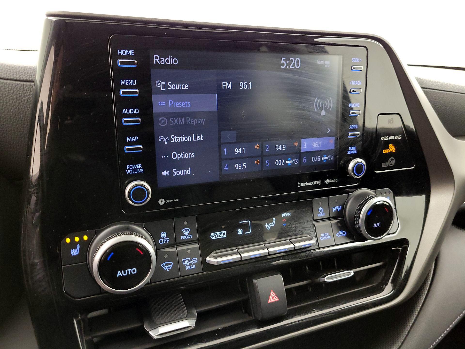 Thumbnail: 2021 Toyota Highlander - 16