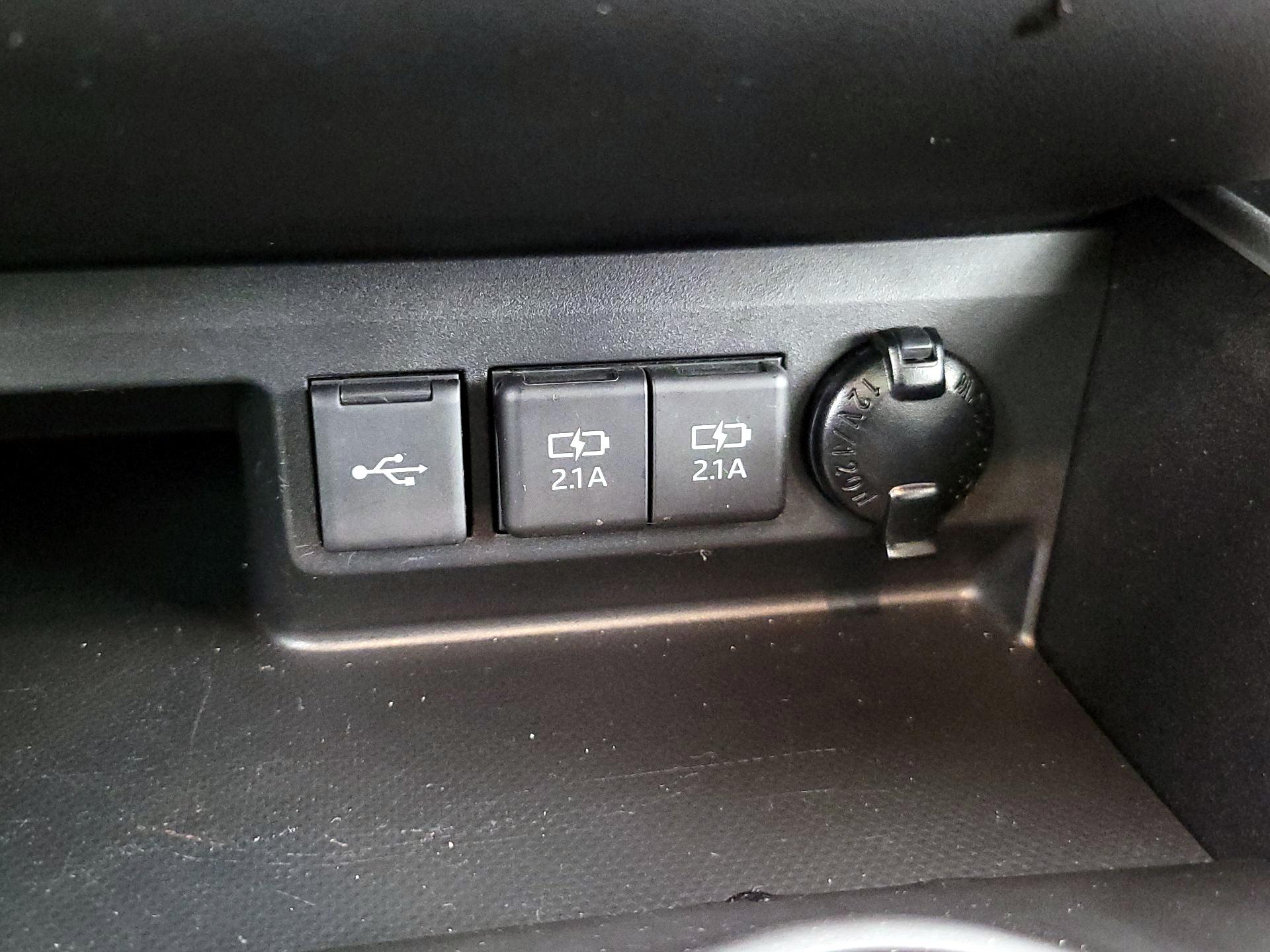 Thumbnail: 2021 Toyota Highlander - 19