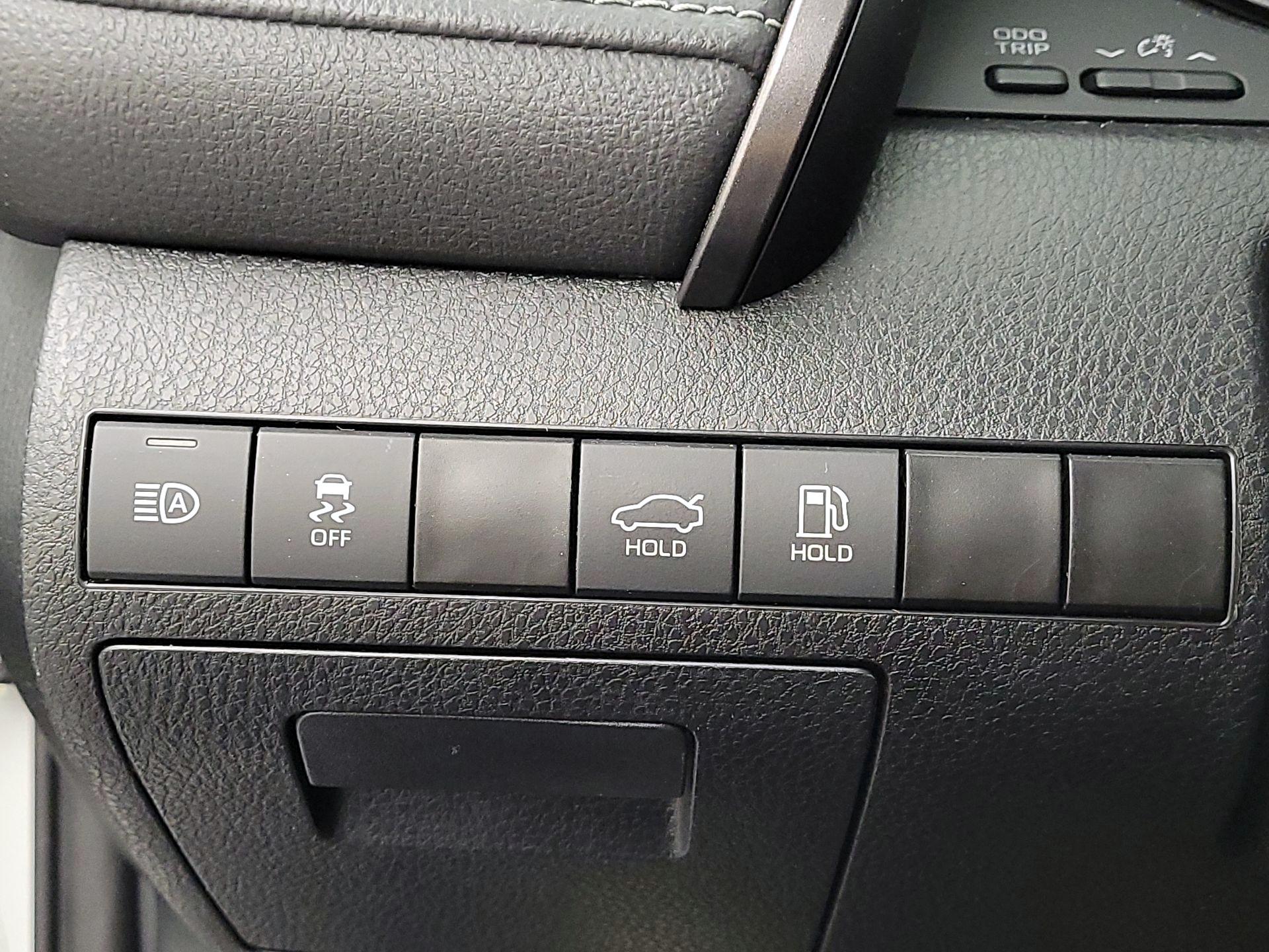 Thumbnail: 2023 Toyota Camry - 13