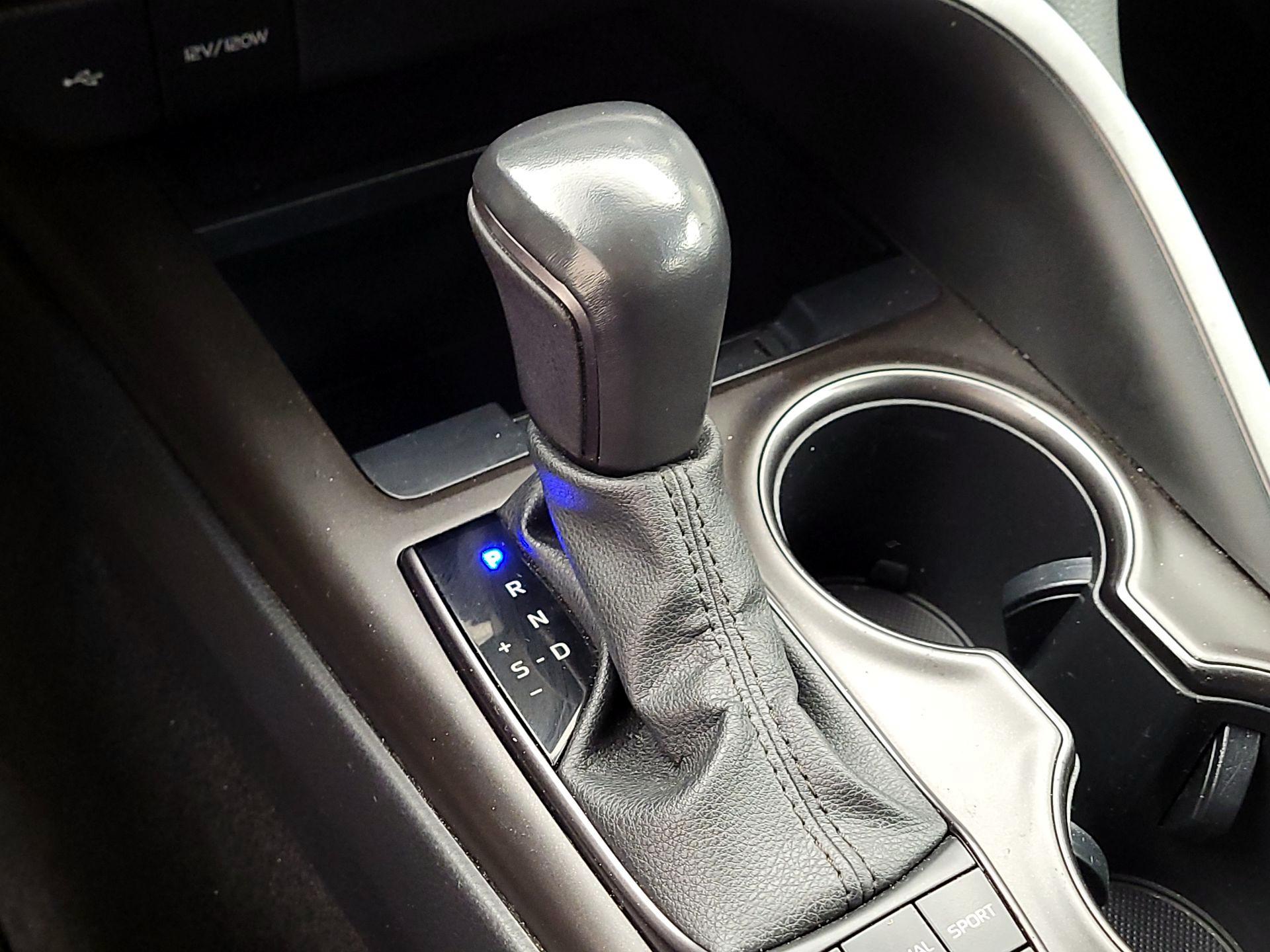 Thumbnail: 2023 Toyota Camry - 17