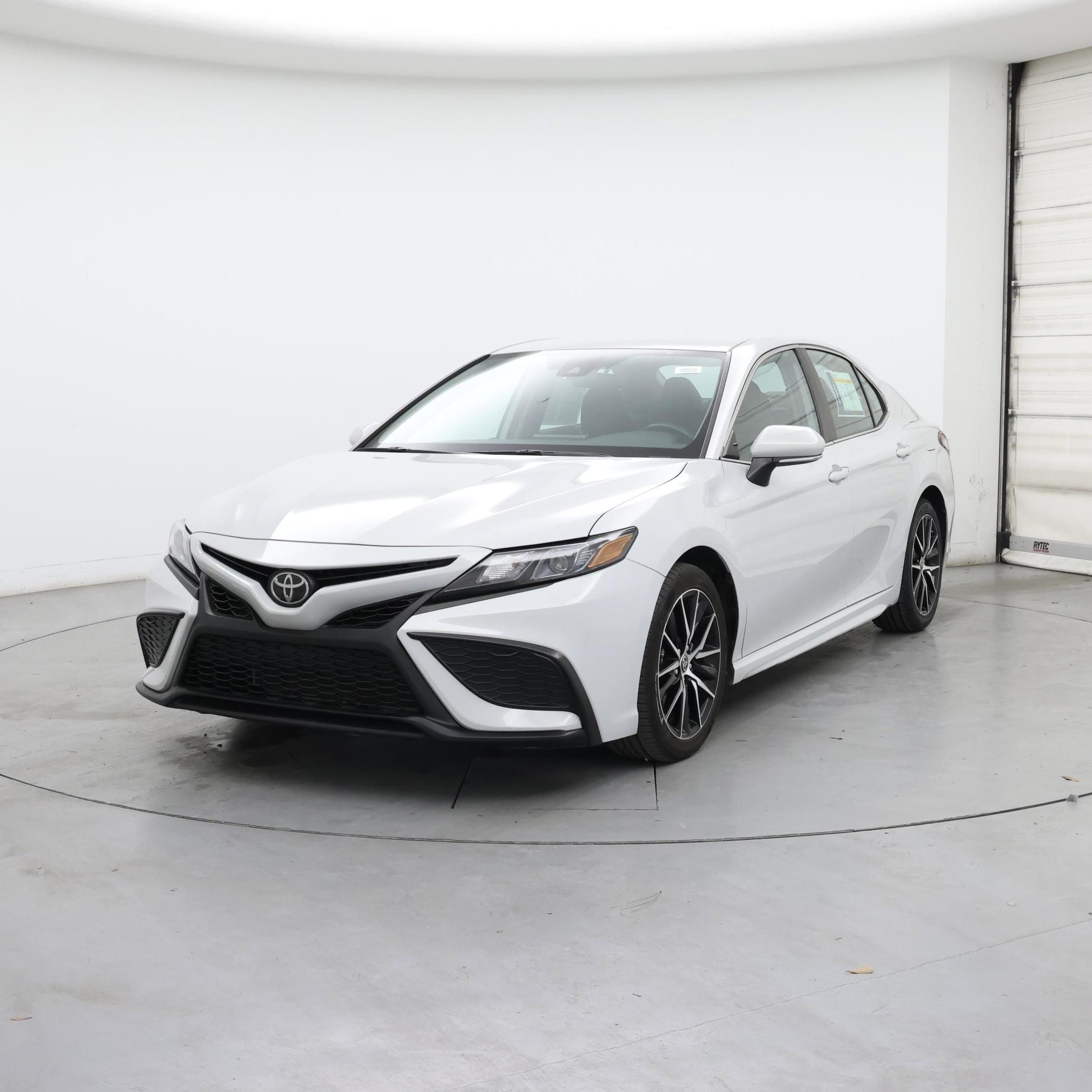 Thumbnail: 2023 Toyota Camry - 4