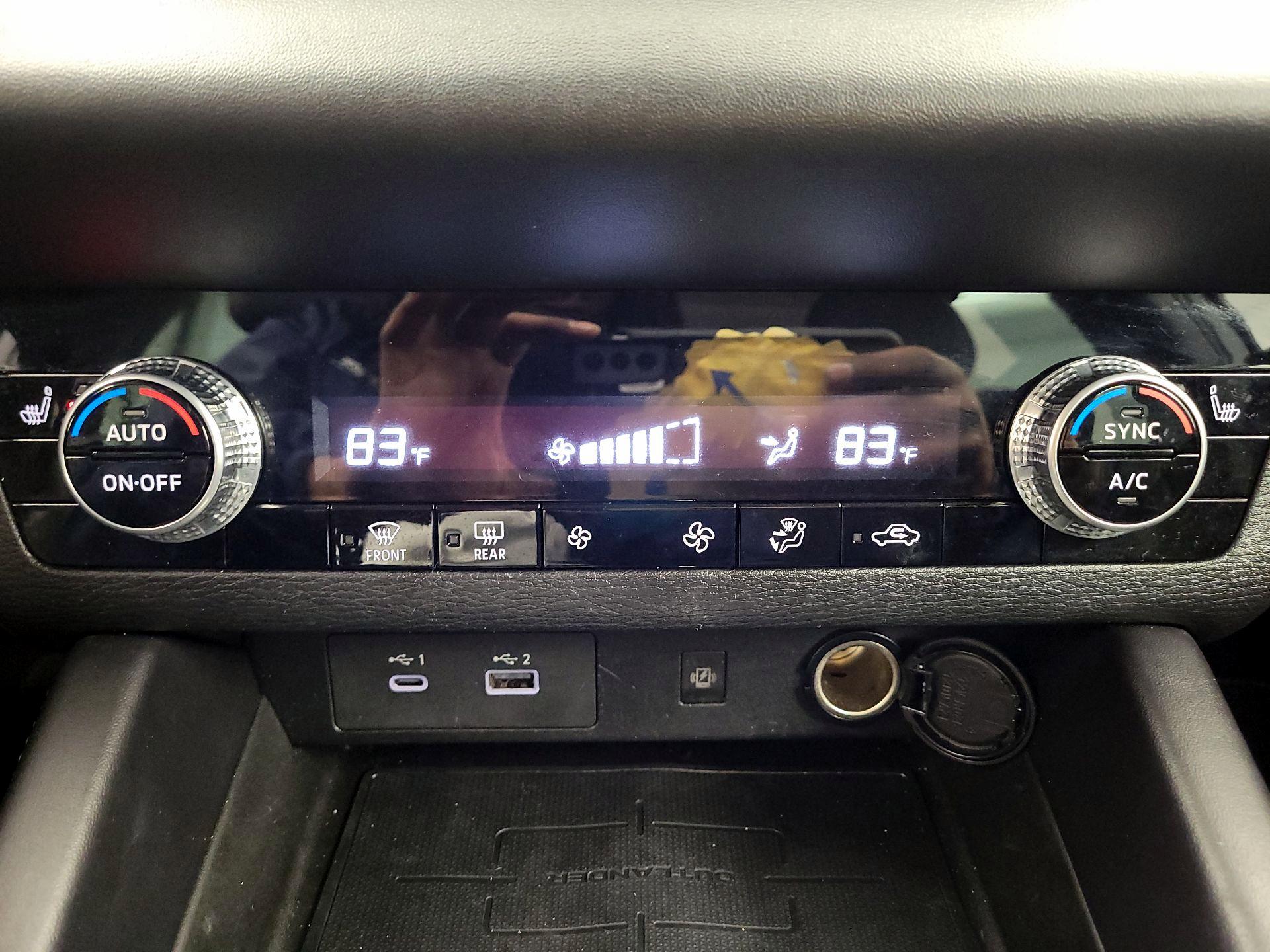 Thumbnail: 2022 Mitsubishi Outlander - 14