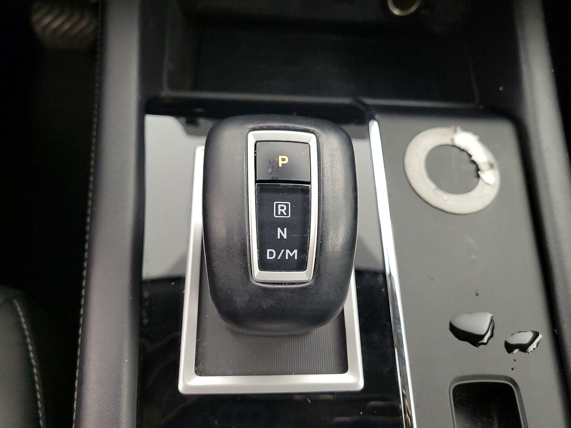 Thumbnail: 2022 Mitsubishi Outlander - 15