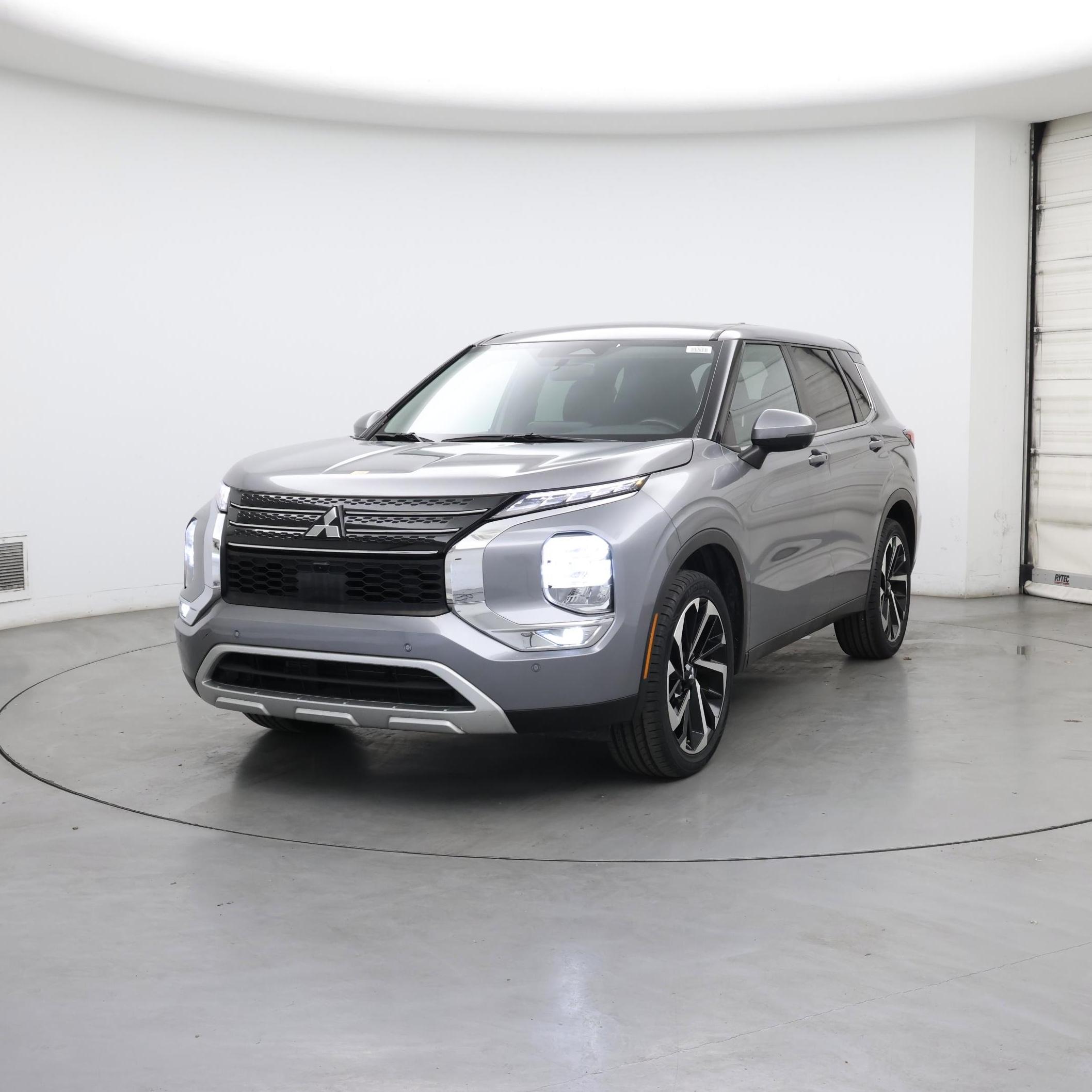 Thumbnail: 2022 Mitsubishi Outlander - 4