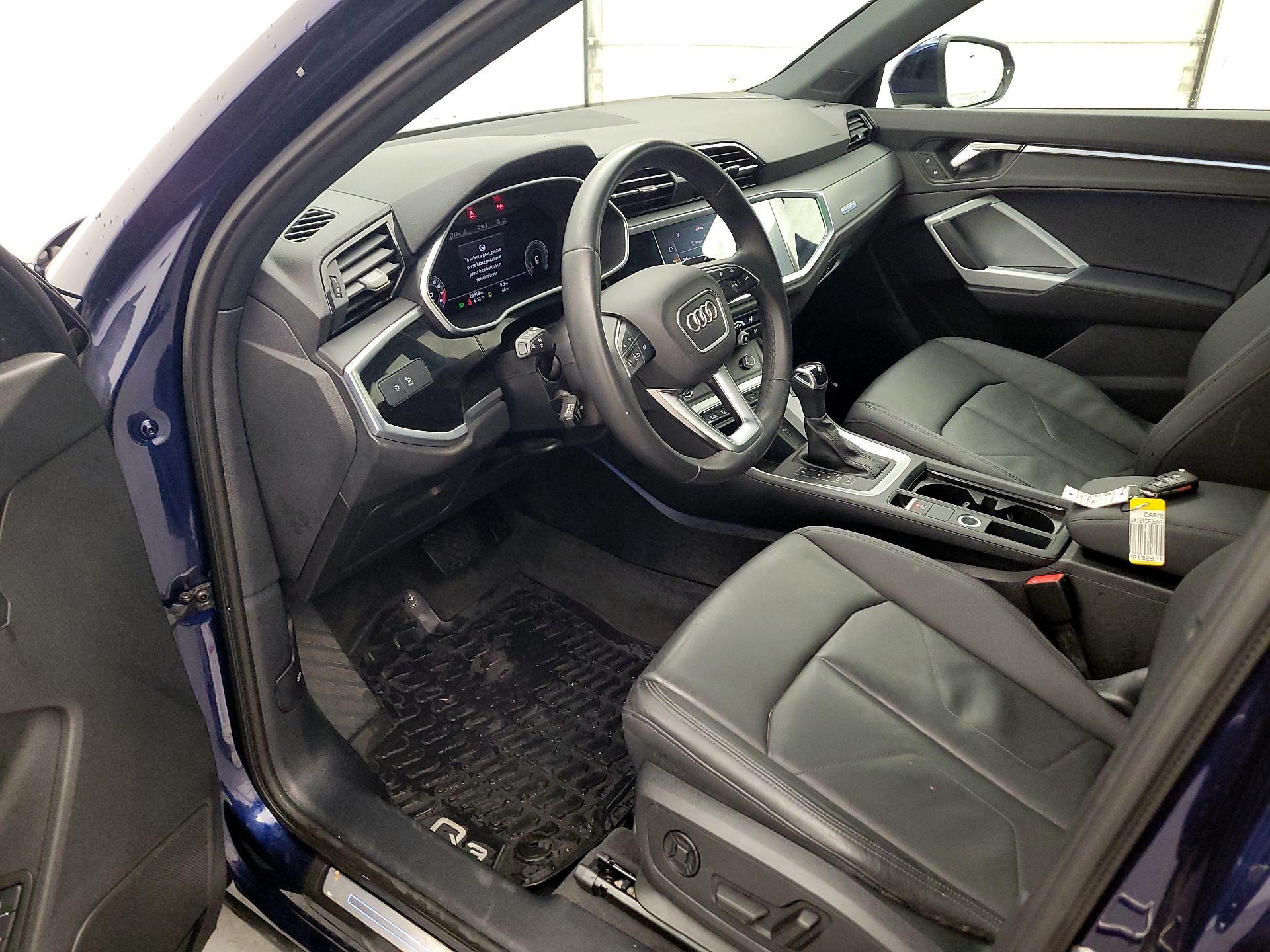 Thumbnail: 2022 Audi Q3 - 11