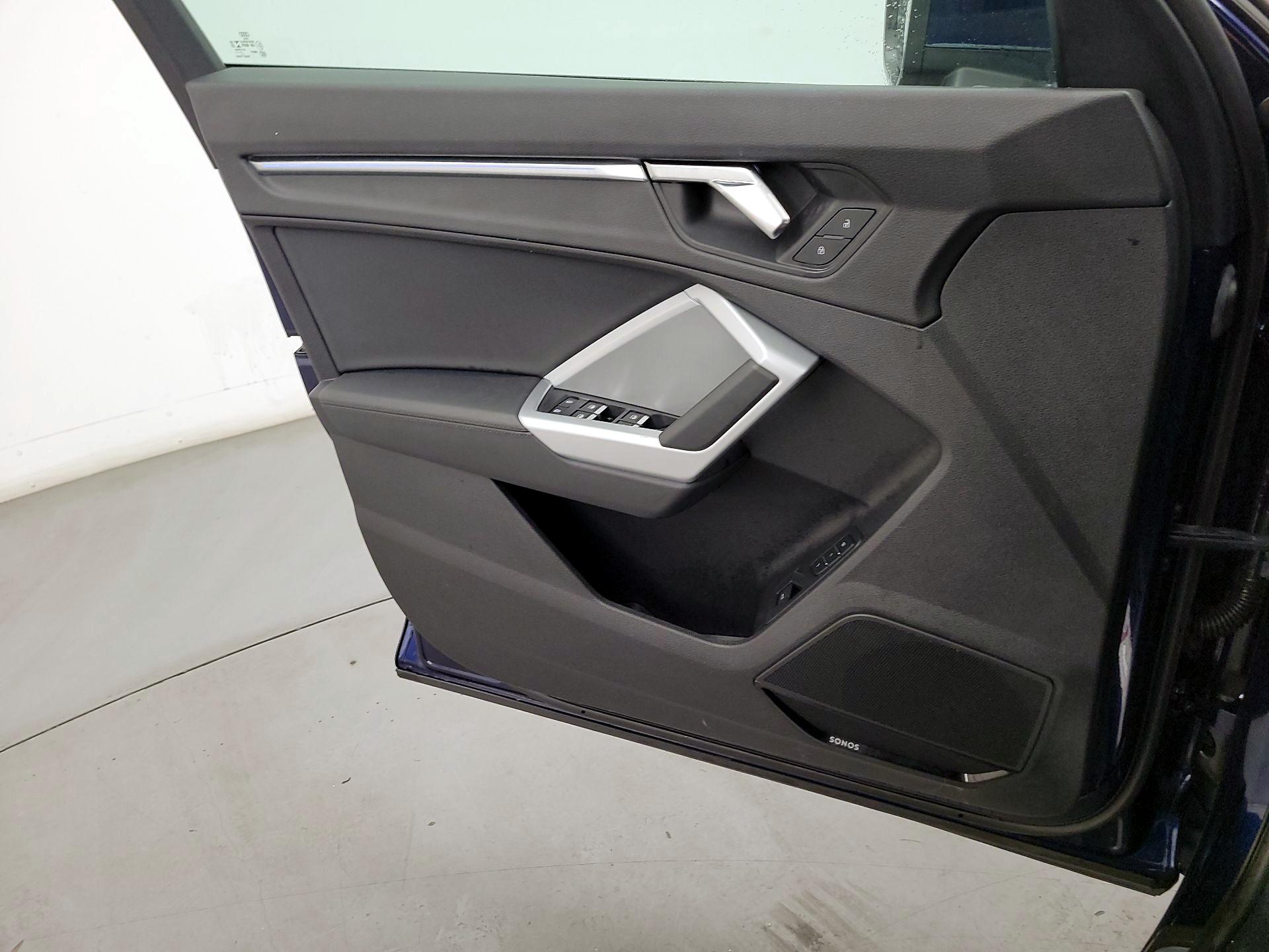 Thumbnail: 2022 Audi Q3 - 12