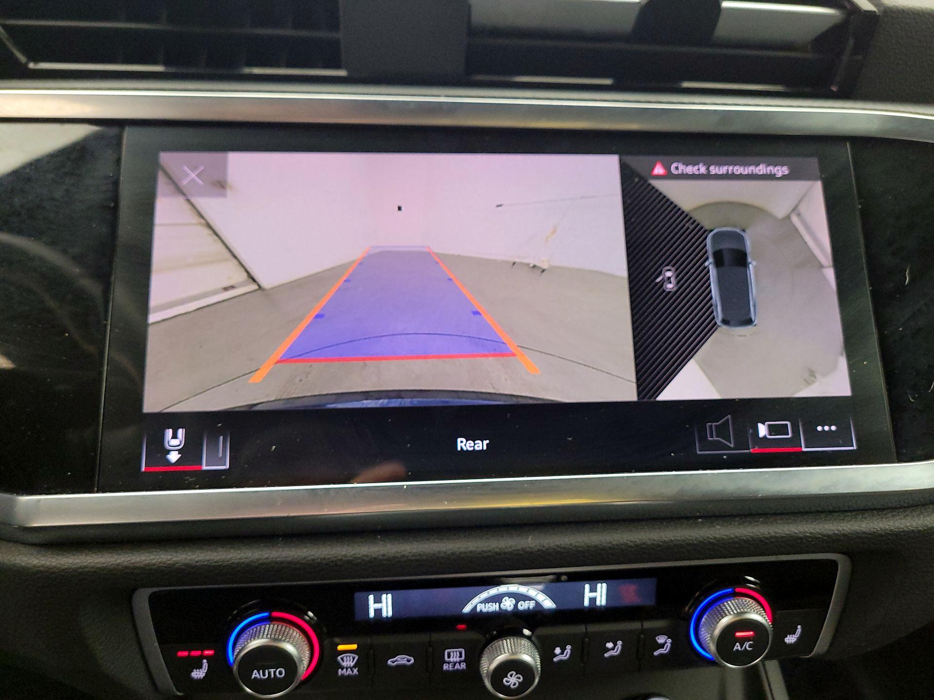 Thumbnail: 2022 Audi Q3 - 15