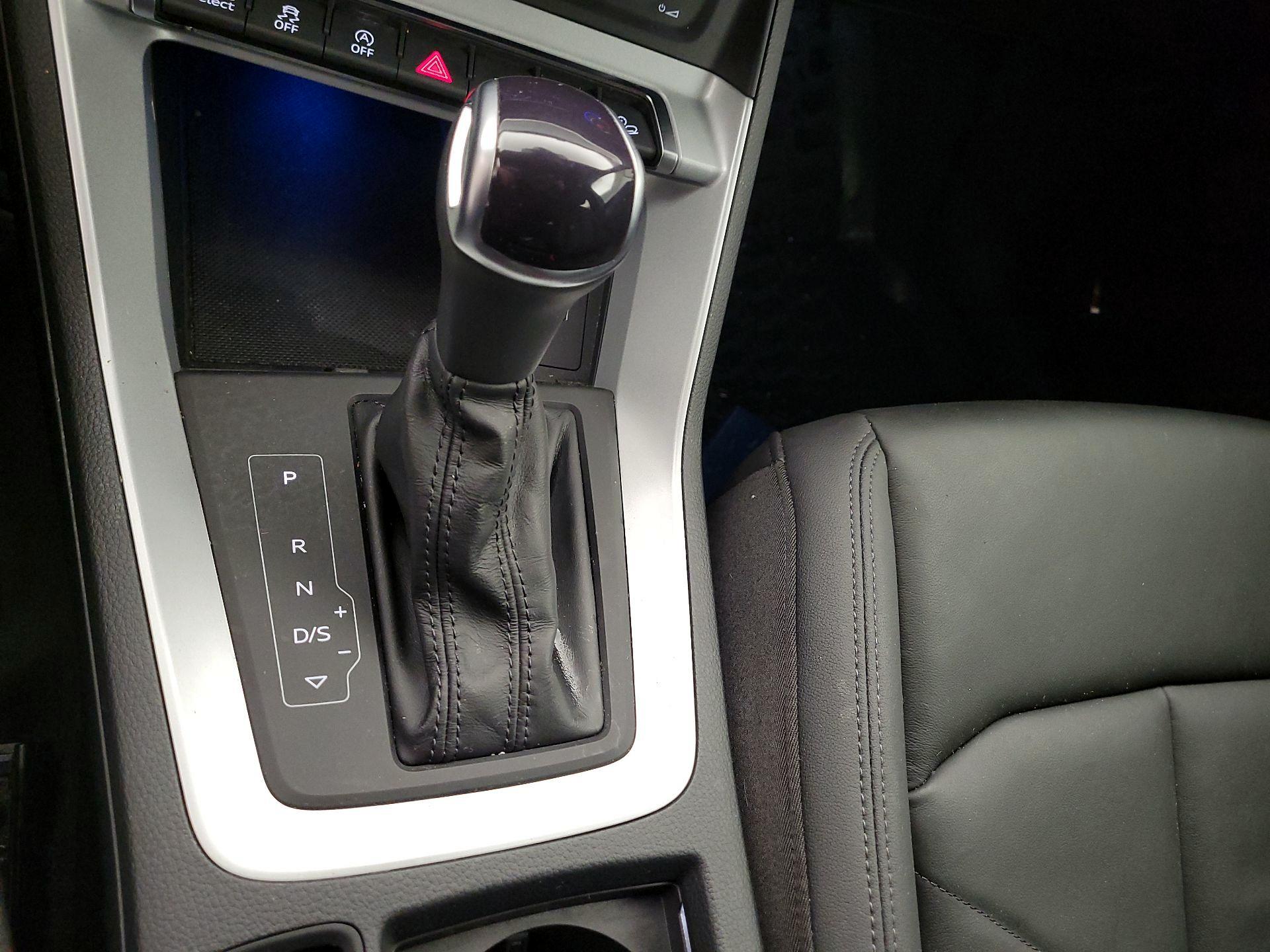 Thumbnail: 2022 Audi Q3 - 18