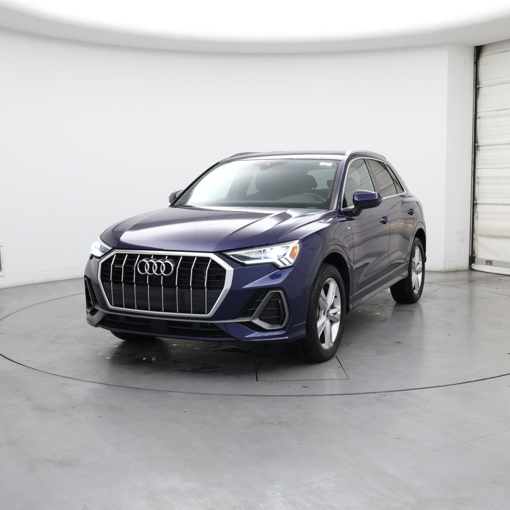 Thumbnail: 2022 Audi Q3 - 4