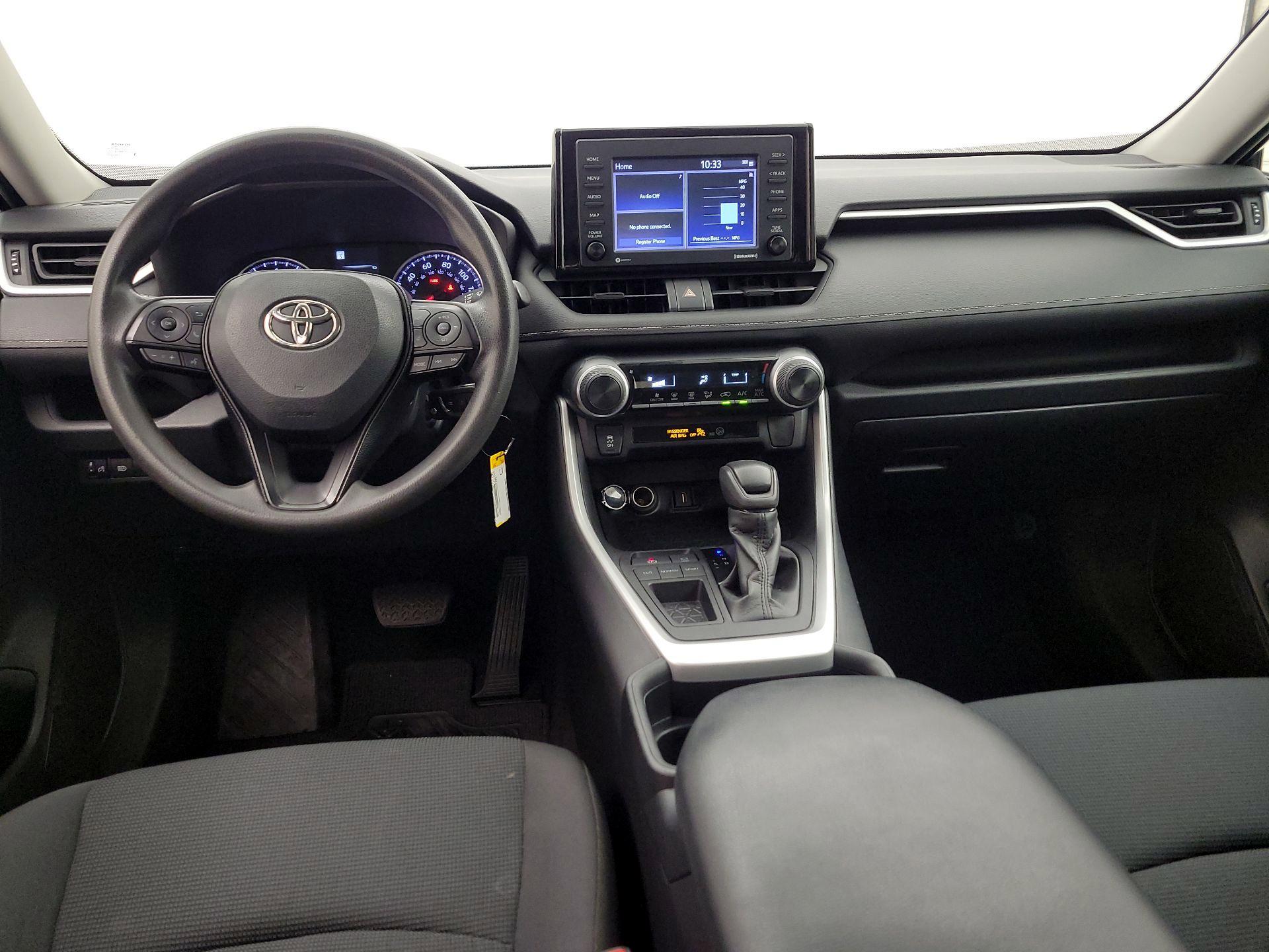 Thumbnail: 2021 Toyota RAV4 - 9