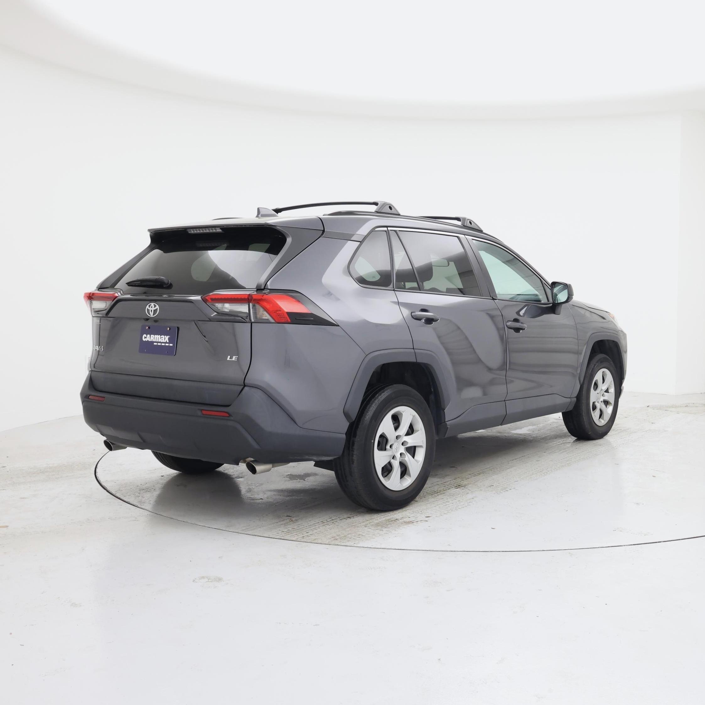 Thumbnail: 2021 Toyota RAV4 - 8