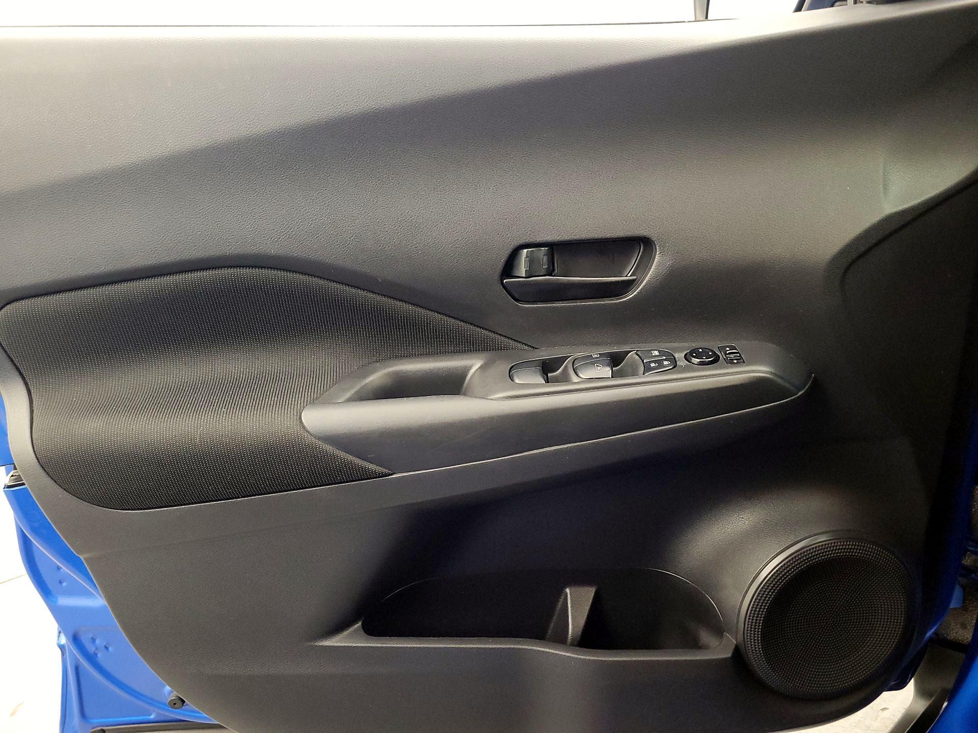 Thumbnail: 2021 Nissan Kicks - 12