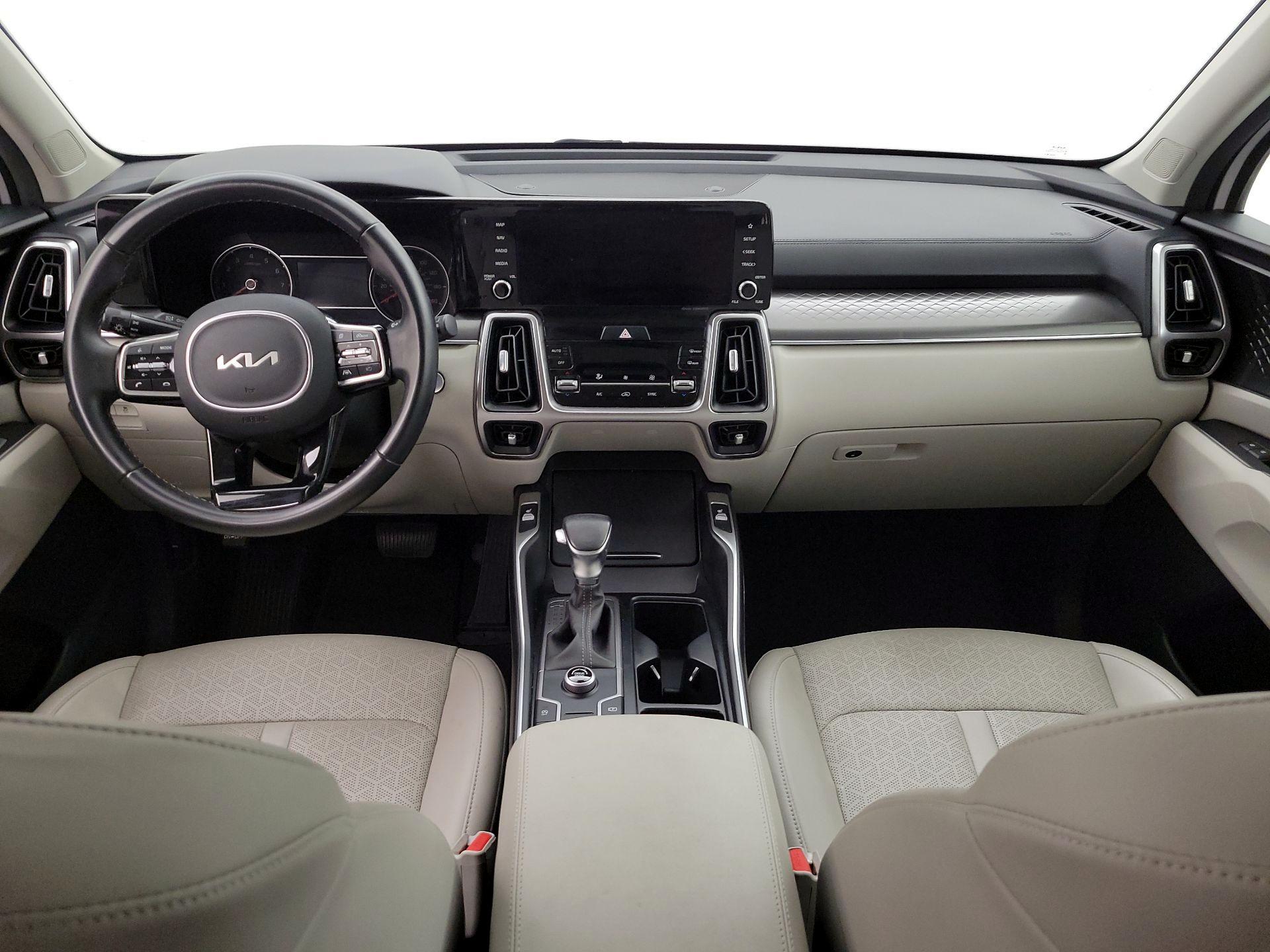 Thumbnail: 2022 Kia Sorento - 9