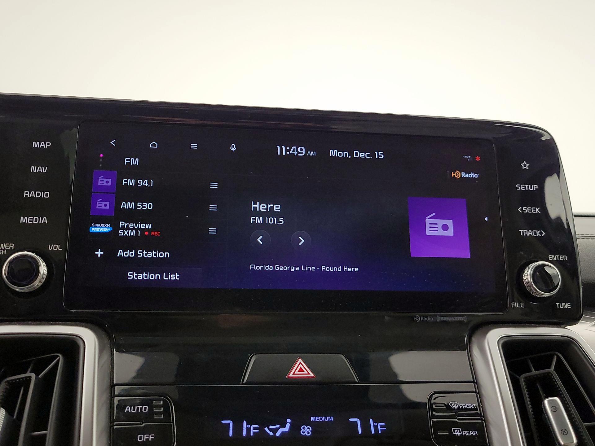 Thumbnail: 2022 Kia Sorento - 16