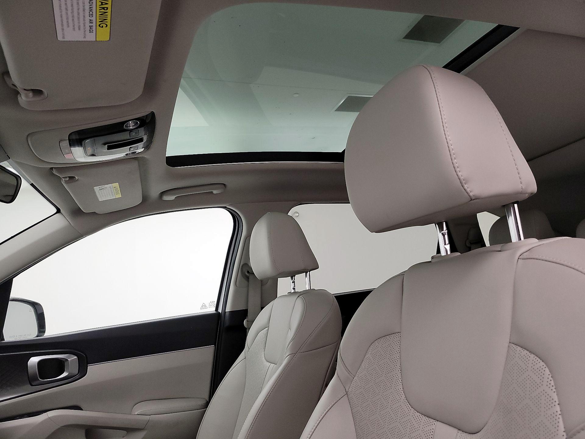 Thumbnail: 2022 Kia Sorento - 20