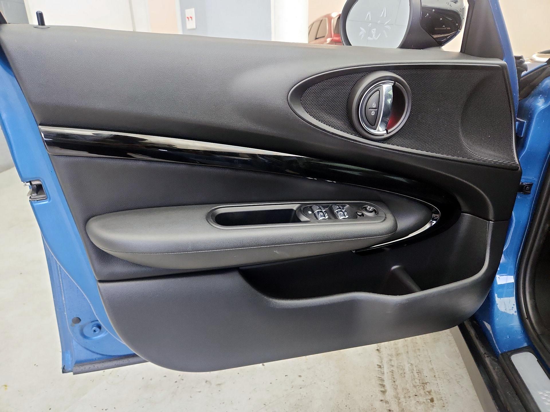 Thumbnail: 2022 MINI Cooper Clubman - 12