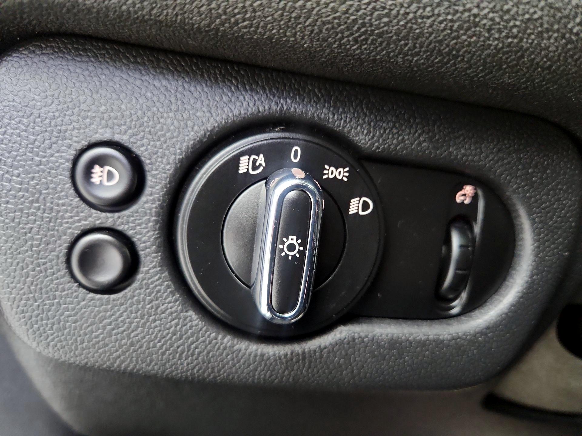 Thumbnail: 2022 MINI Cooper Clubman - 13