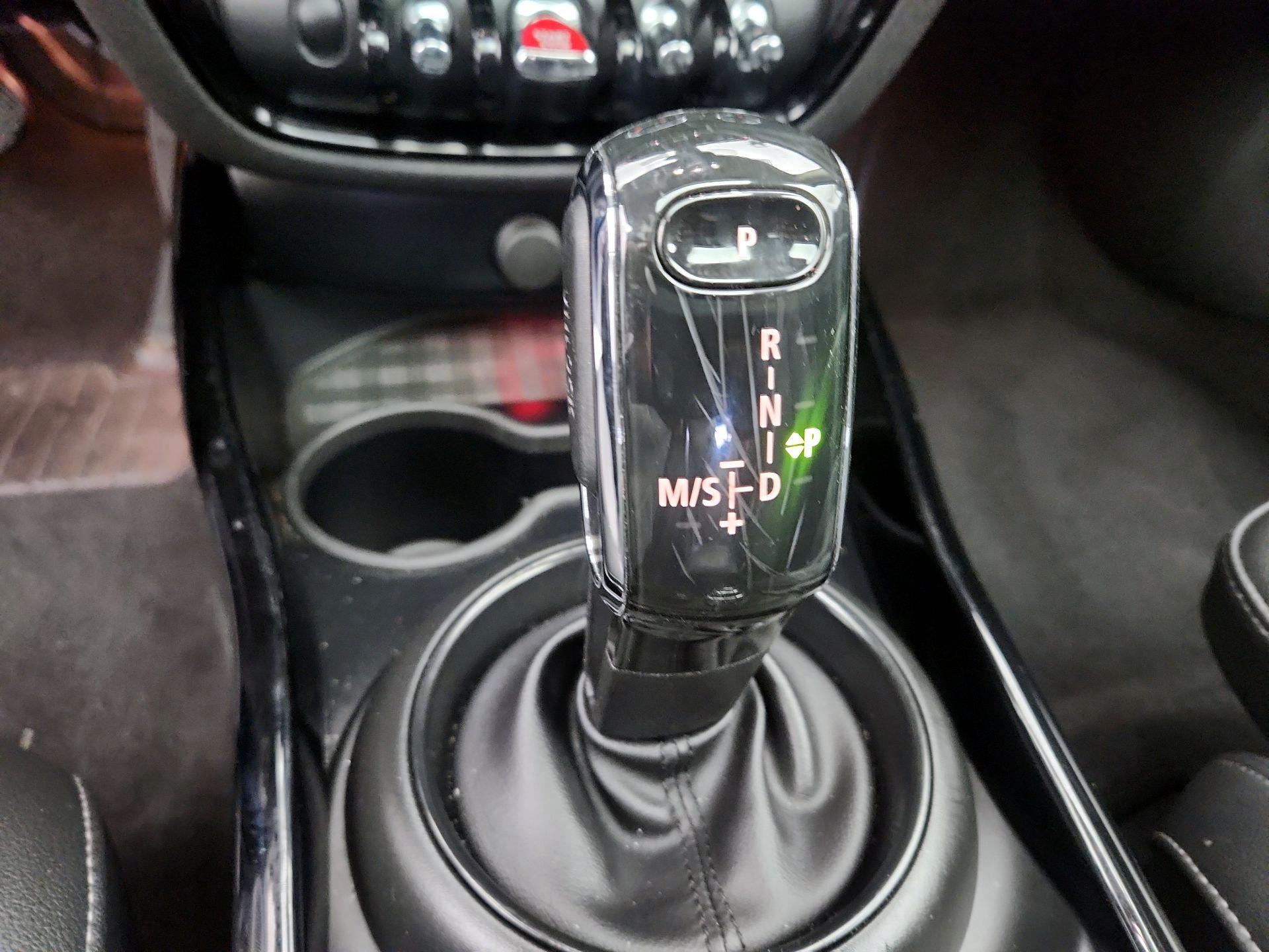 Thumbnail: 2022 MINI Cooper Clubman - 18