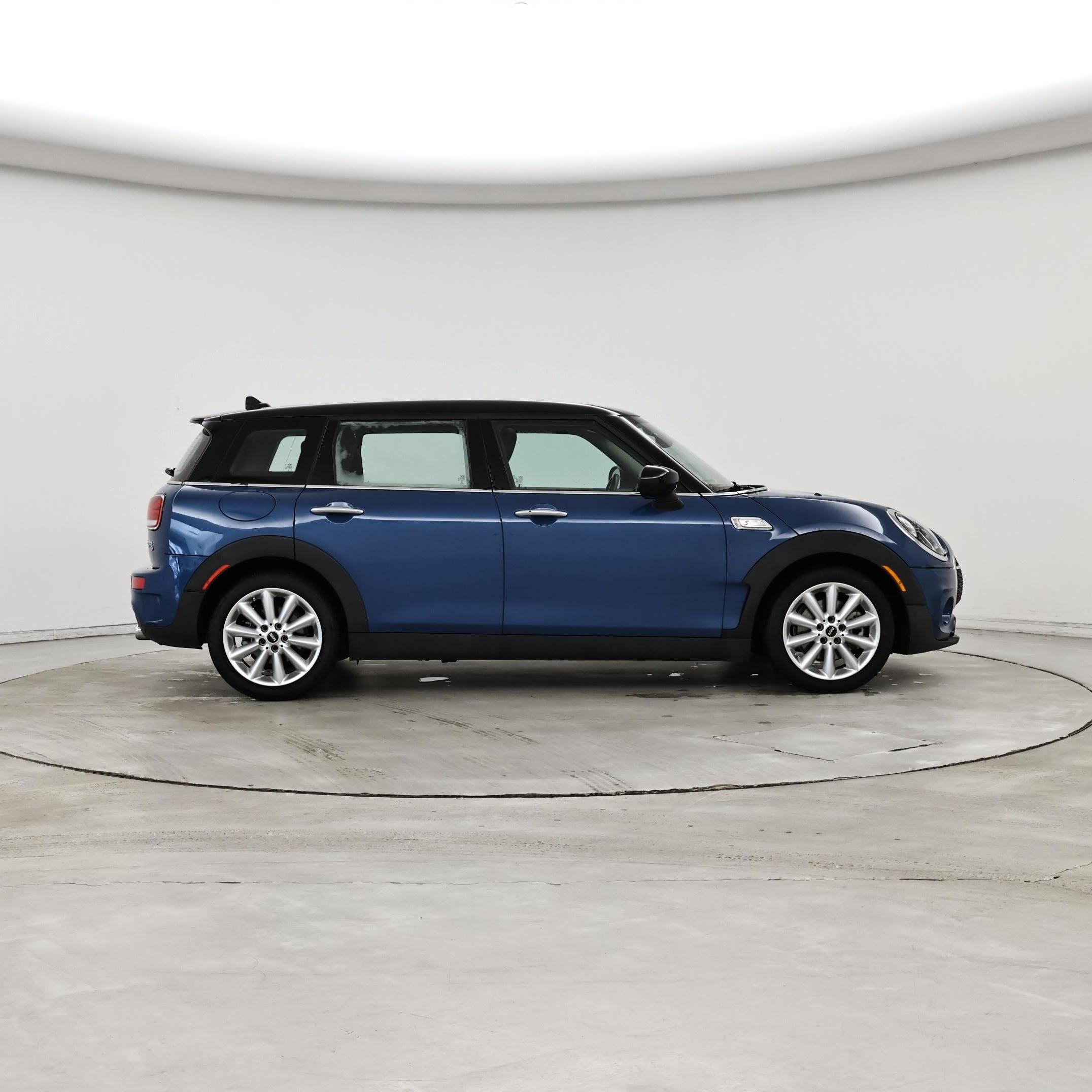 Thumbnail: 2022 MINI Cooper Clubman - 7