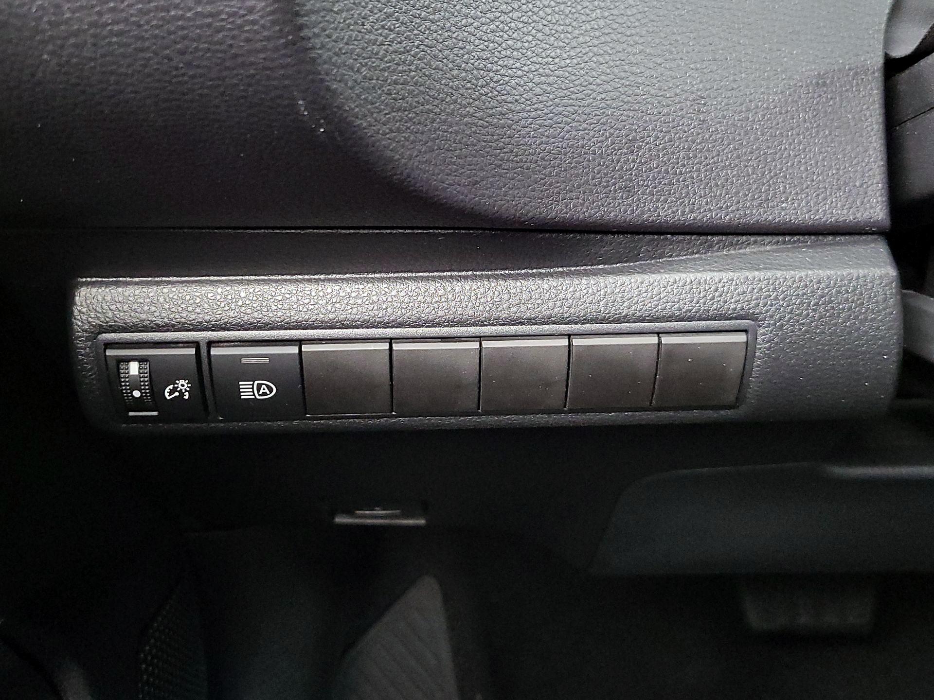 Thumbnail: 2024 Toyota Corolla - 13