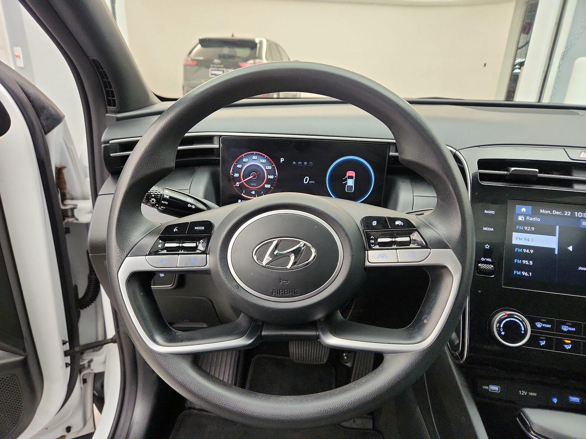 Thumbnail: 2022 Hyundai Santa Cruz - 10