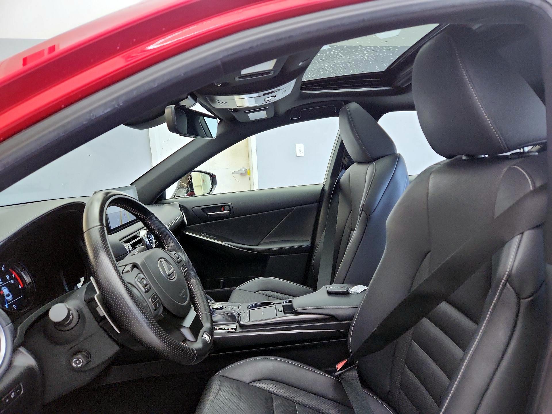 Thumbnail: 2022 Lexus IS - 19