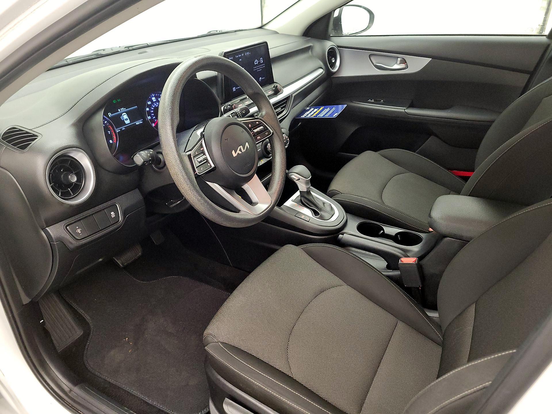 Thumbnail: 2023 Kia Forte - 11