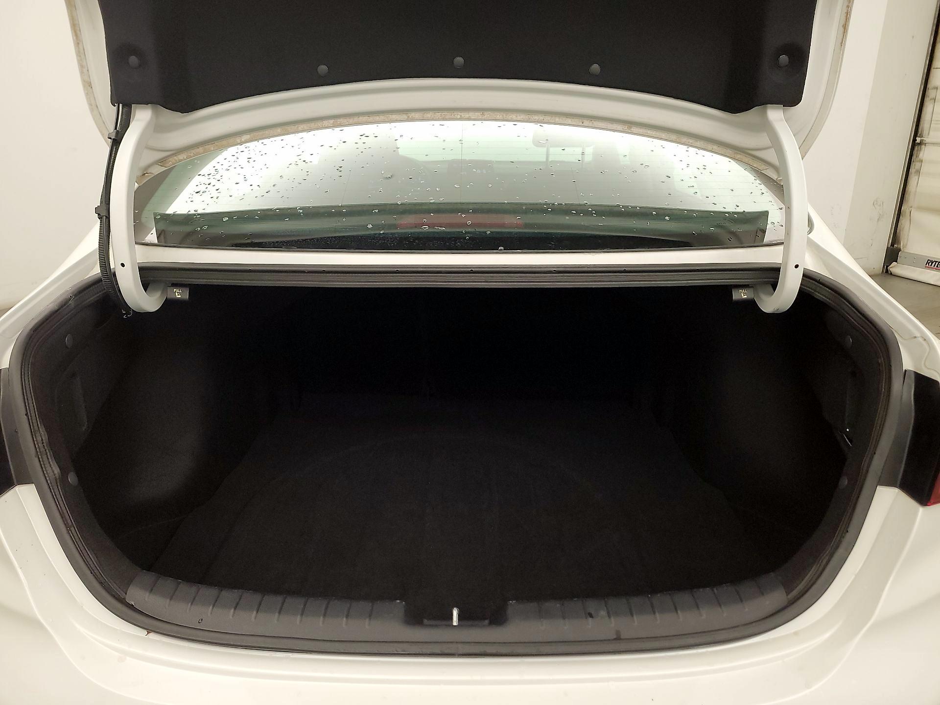 Thumbnail: 2023 Kia Forte - 16