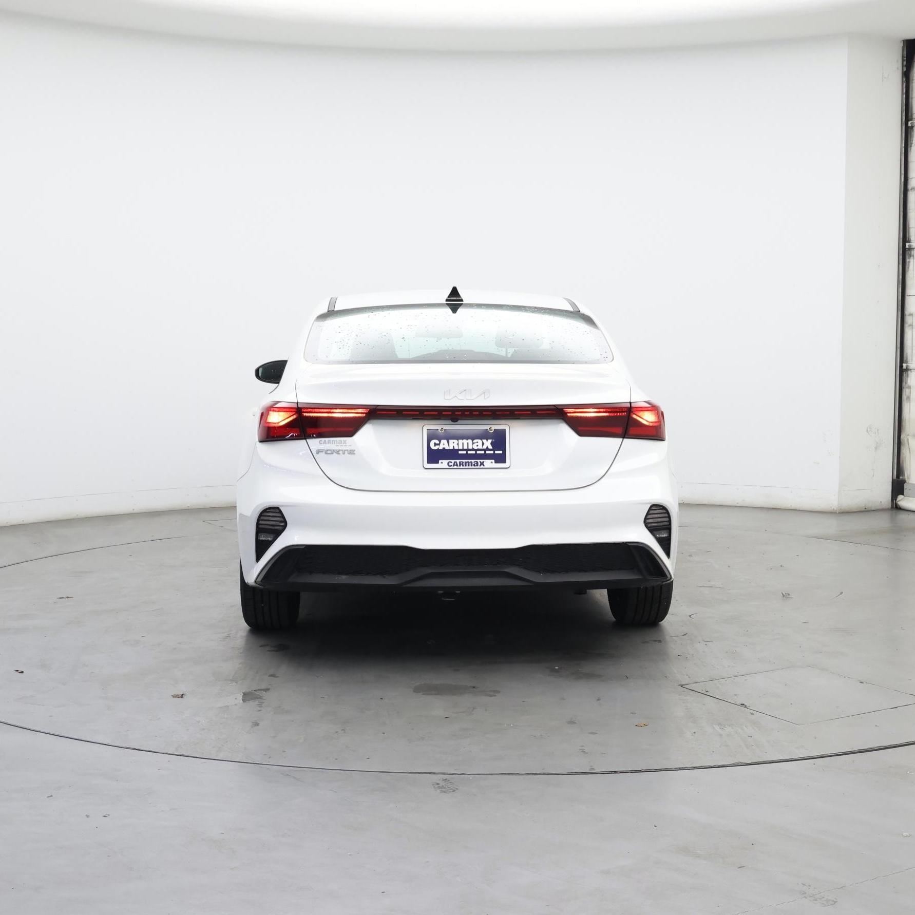 Thumbnail: 2023 Kia Forte - 6