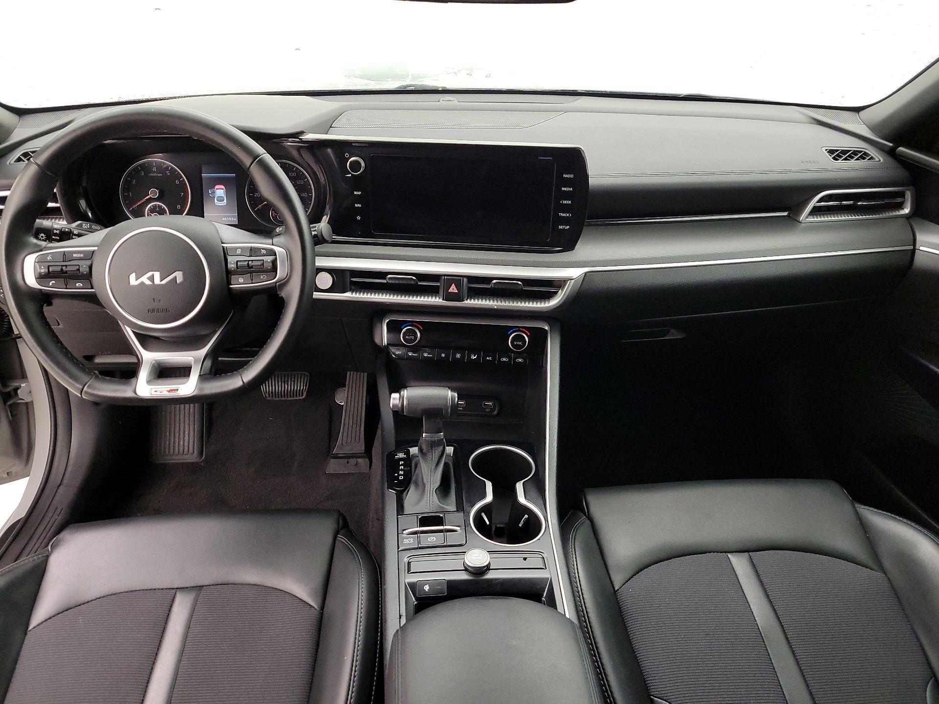 Thumbnail: 2022 Kia K5 - 9