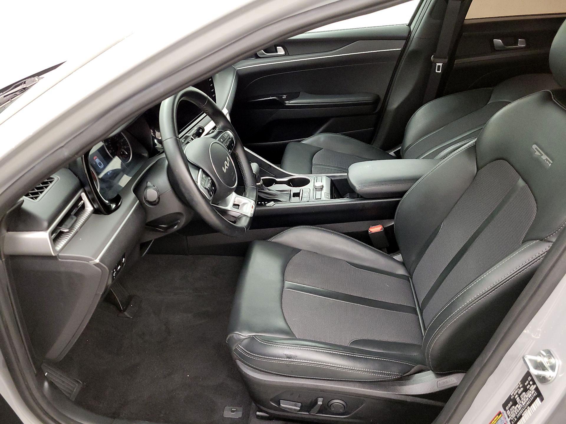 Thumbnail: 2022 Kia K5 - 11