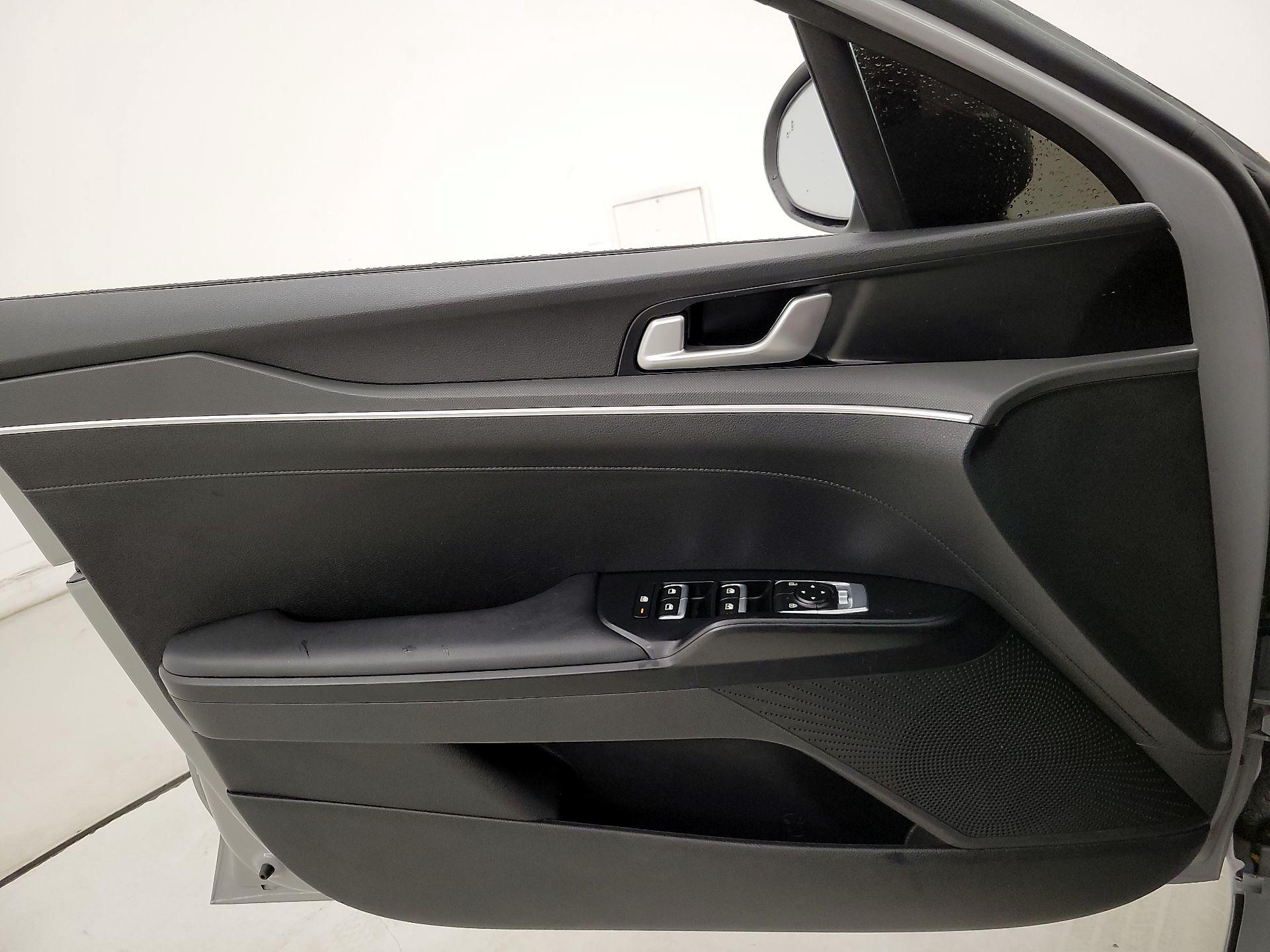 Thumbnail: 2022 Kia K5 - 12