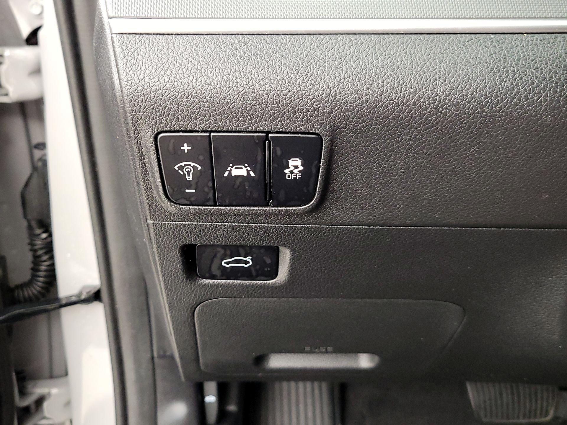 Thumbnail: 2022 Kia K5 - 13