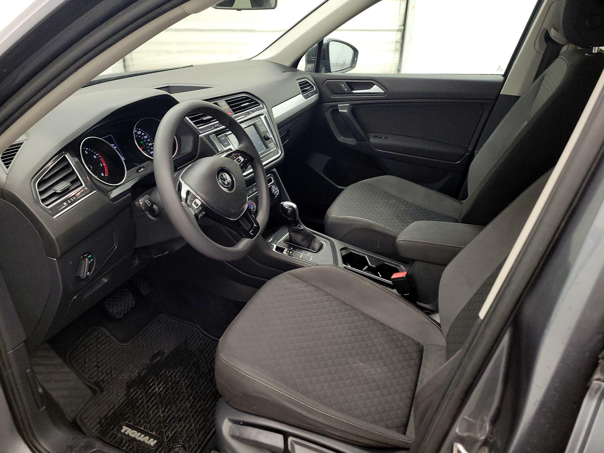 Thumbnail: 2021 Volkswagen Tiguan - 11