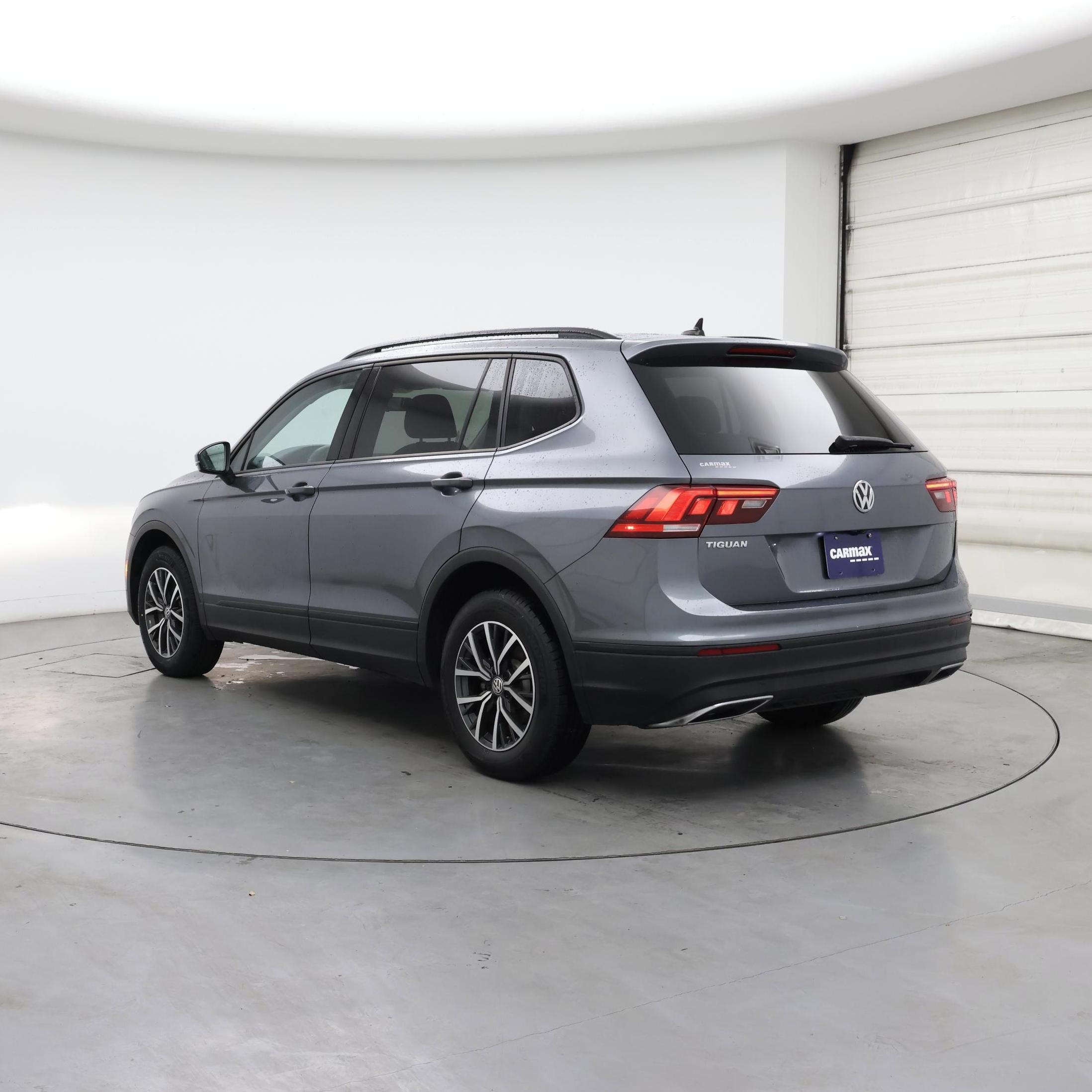 Thumbnail: 2021 Volkswagen Tiguan - 2