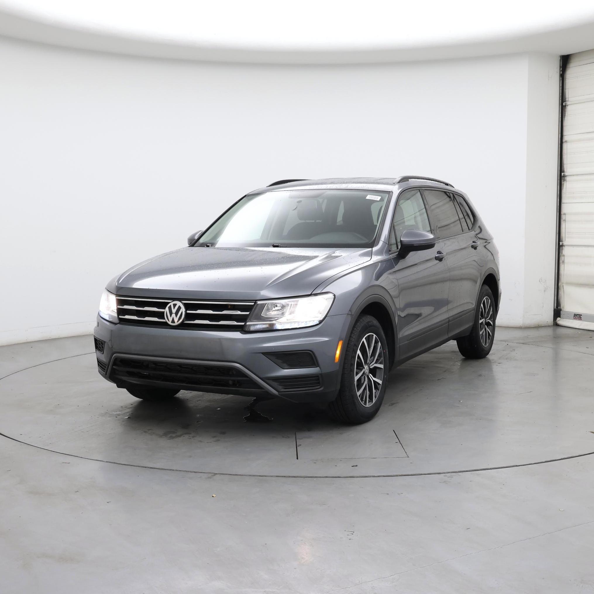 Thumbnail: 2021 Volkswagen Tiguan - 4