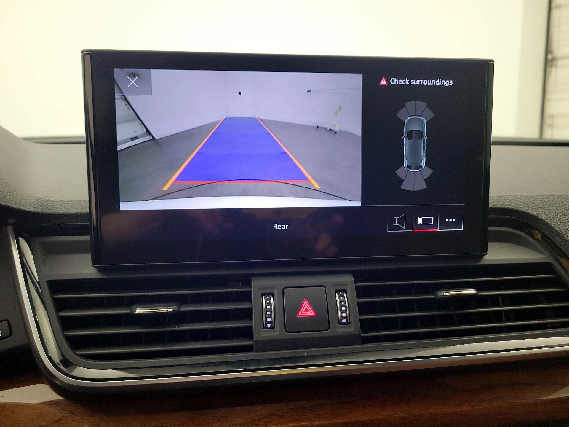 Thumbnail: 2022 Audi Q5 - 14