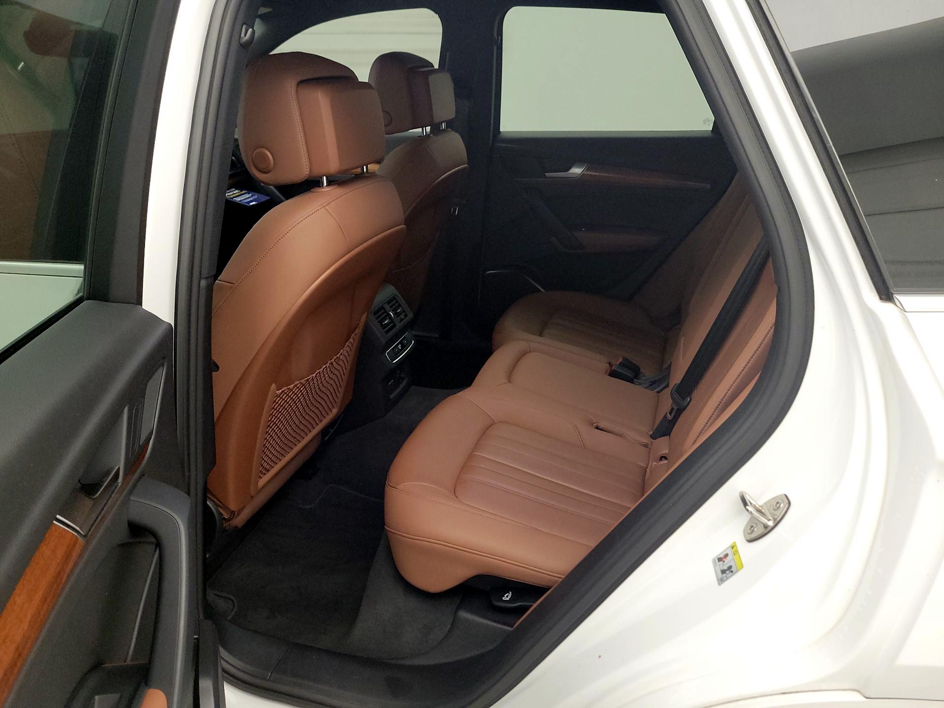 Thumbnail: 2022 Audi Q5 - 18