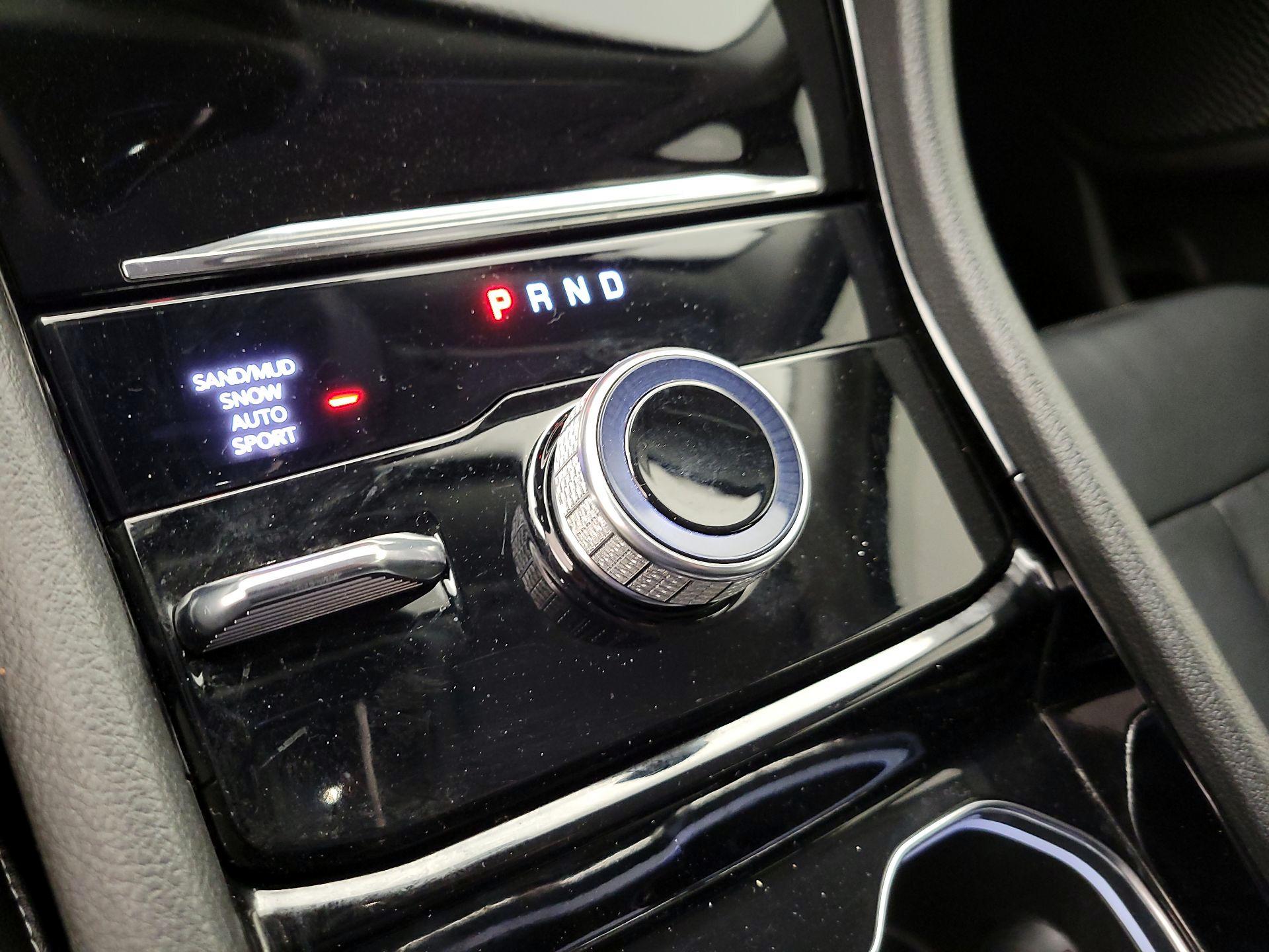 Thumbnail: 2023 Jeep Grand Cherokee - 18