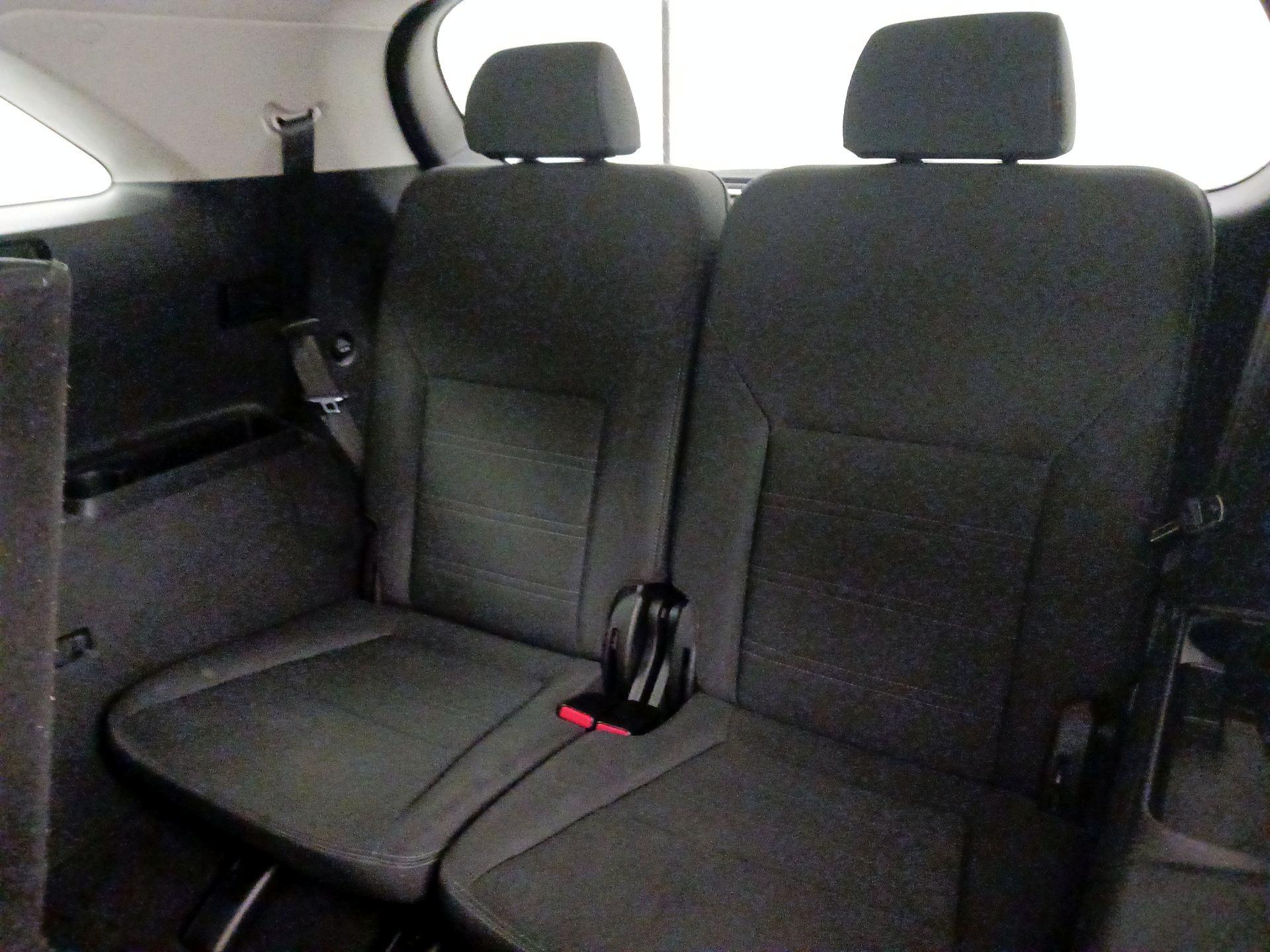 Thumbnail: 2020 Kia Sorento - 20