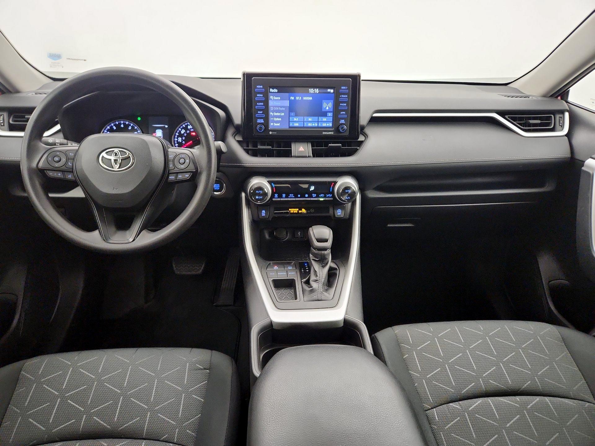 Thumbnail: 2021 Toyota RAV4 - 9