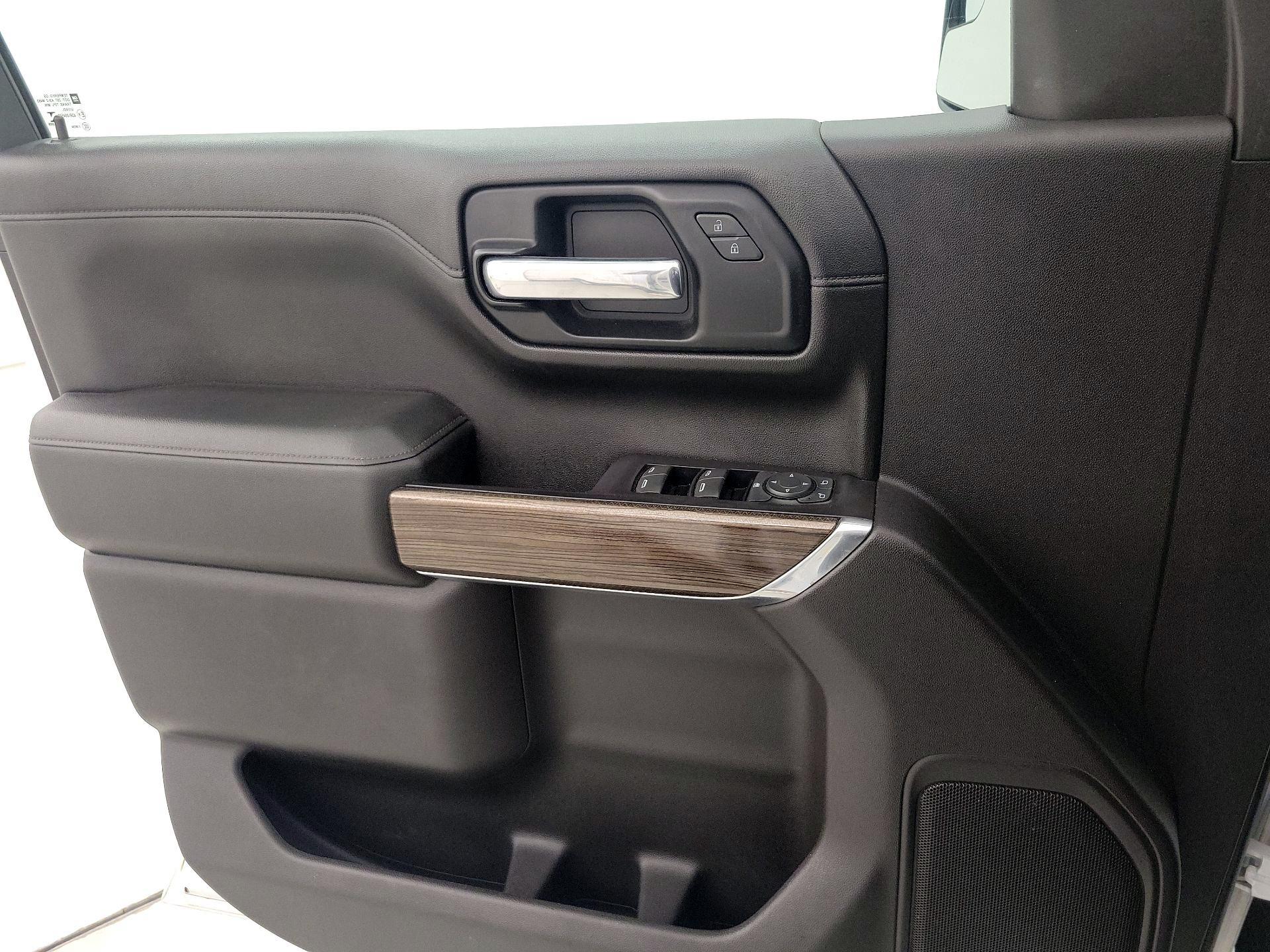 Thumbnail: 2019 Chevrolet Silverado 1500 - 12