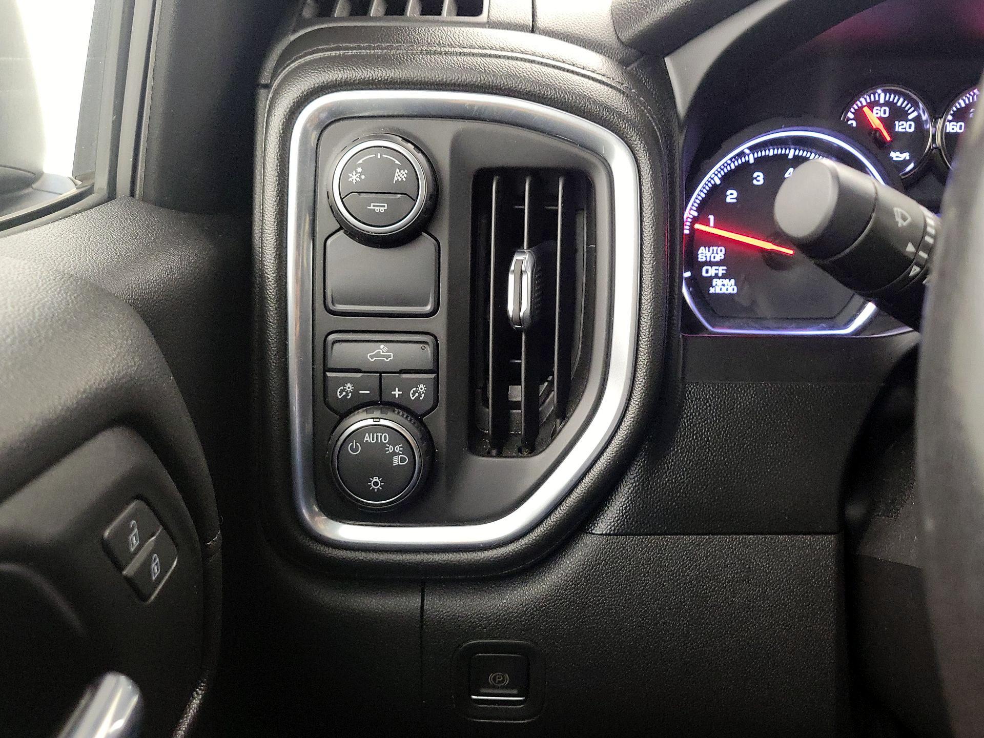 Thumbnail: 2019 Chevrolet Silverado 1500 - 13