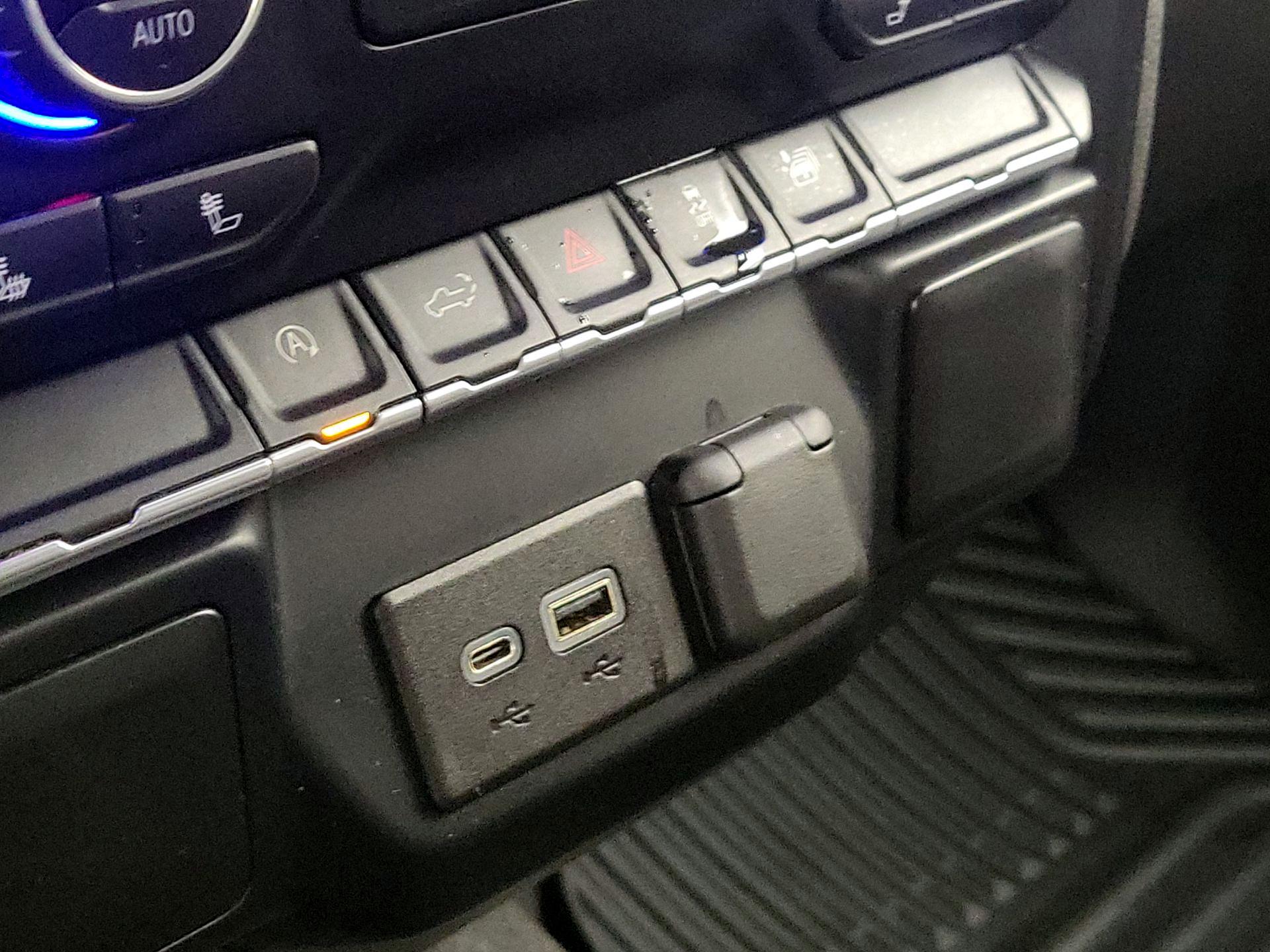 Thumbnail: 2019 Chevrolet Silverado 1500 - 18